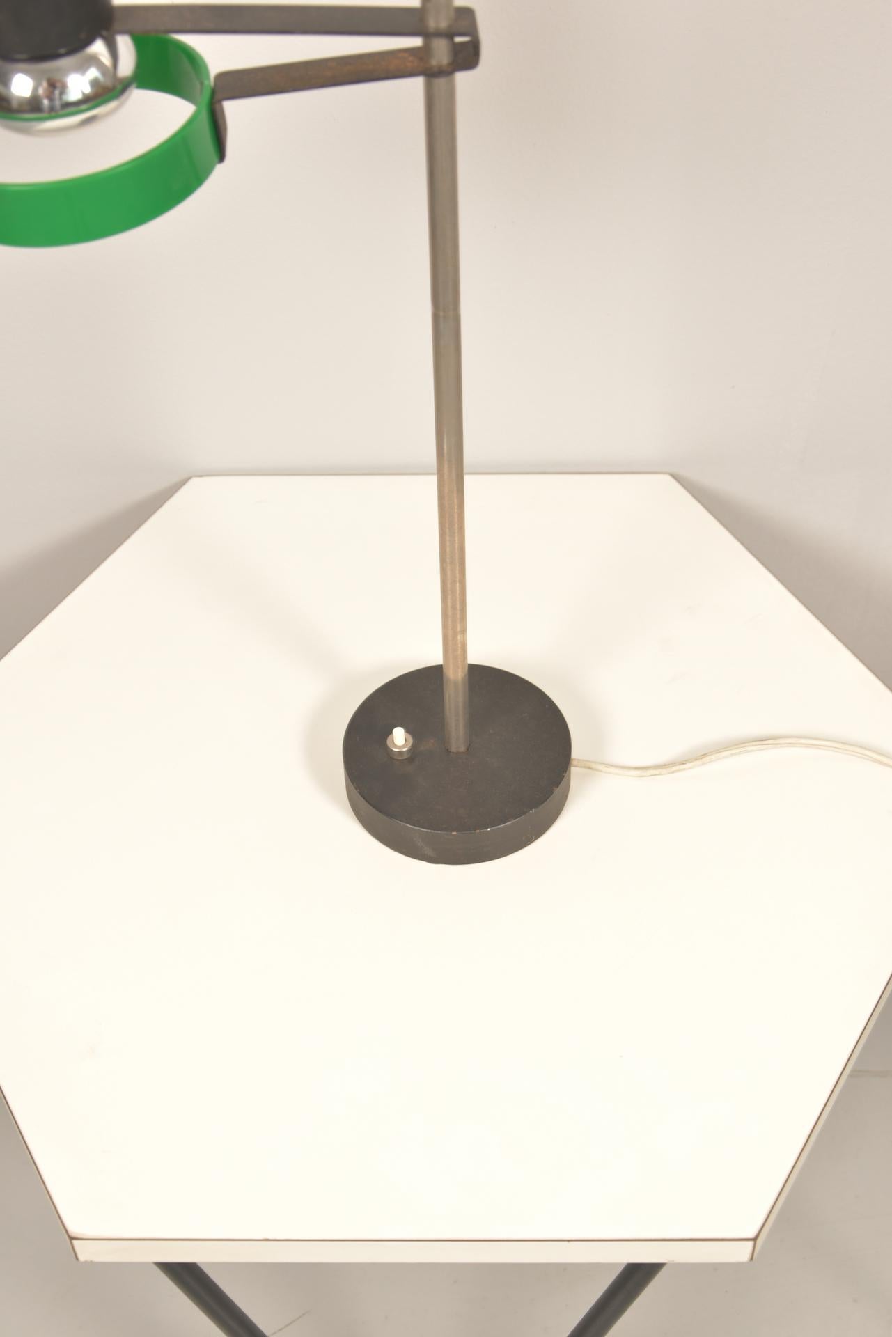 Steel Rare Table Lamp Model 565 Gino Sarfatti Arteluce, 1950s For Sale