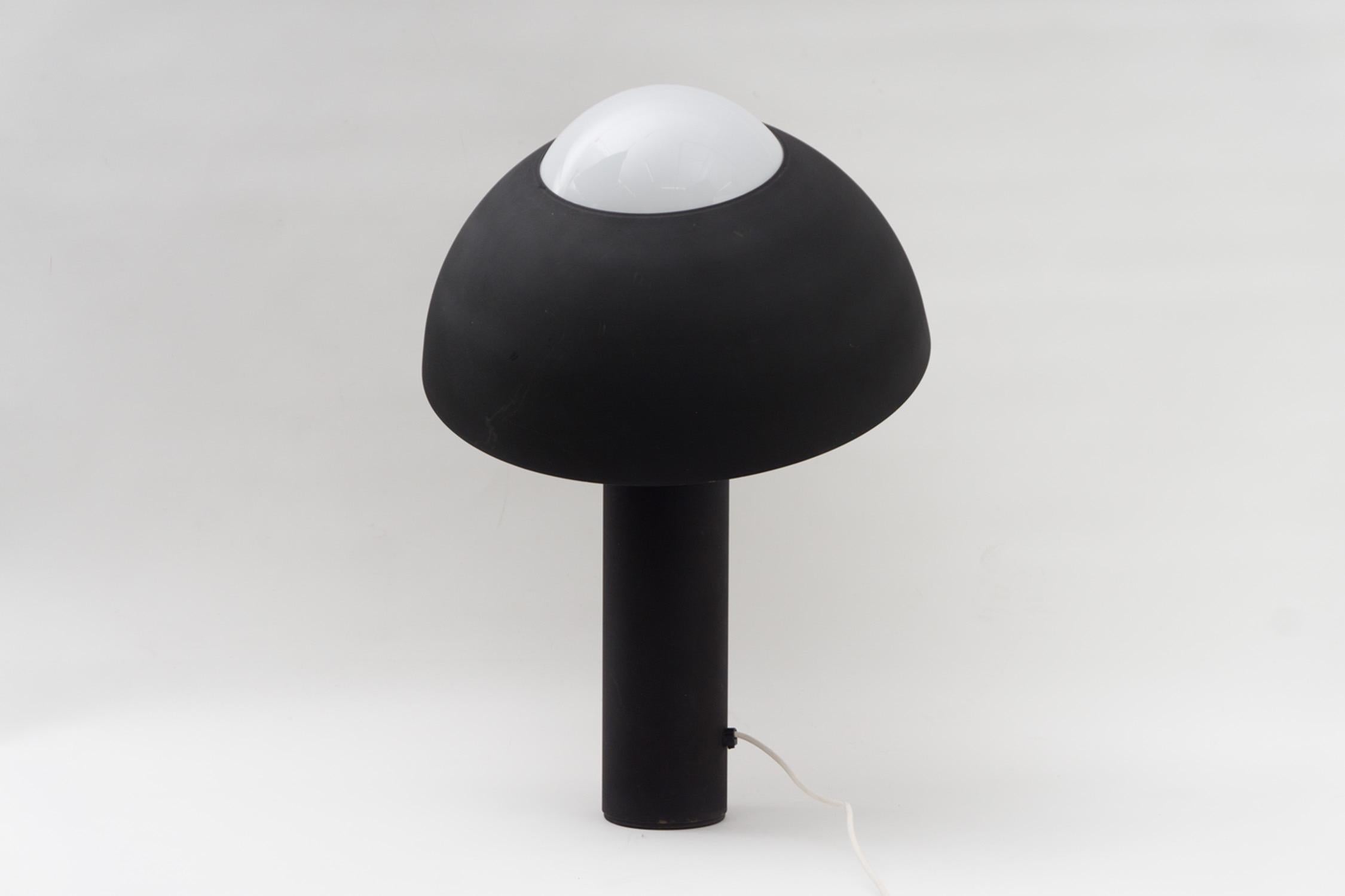 Modern Rare Table Lamp 'Nervina', Black Metal, by Sergio Asti, 1962 For Sale