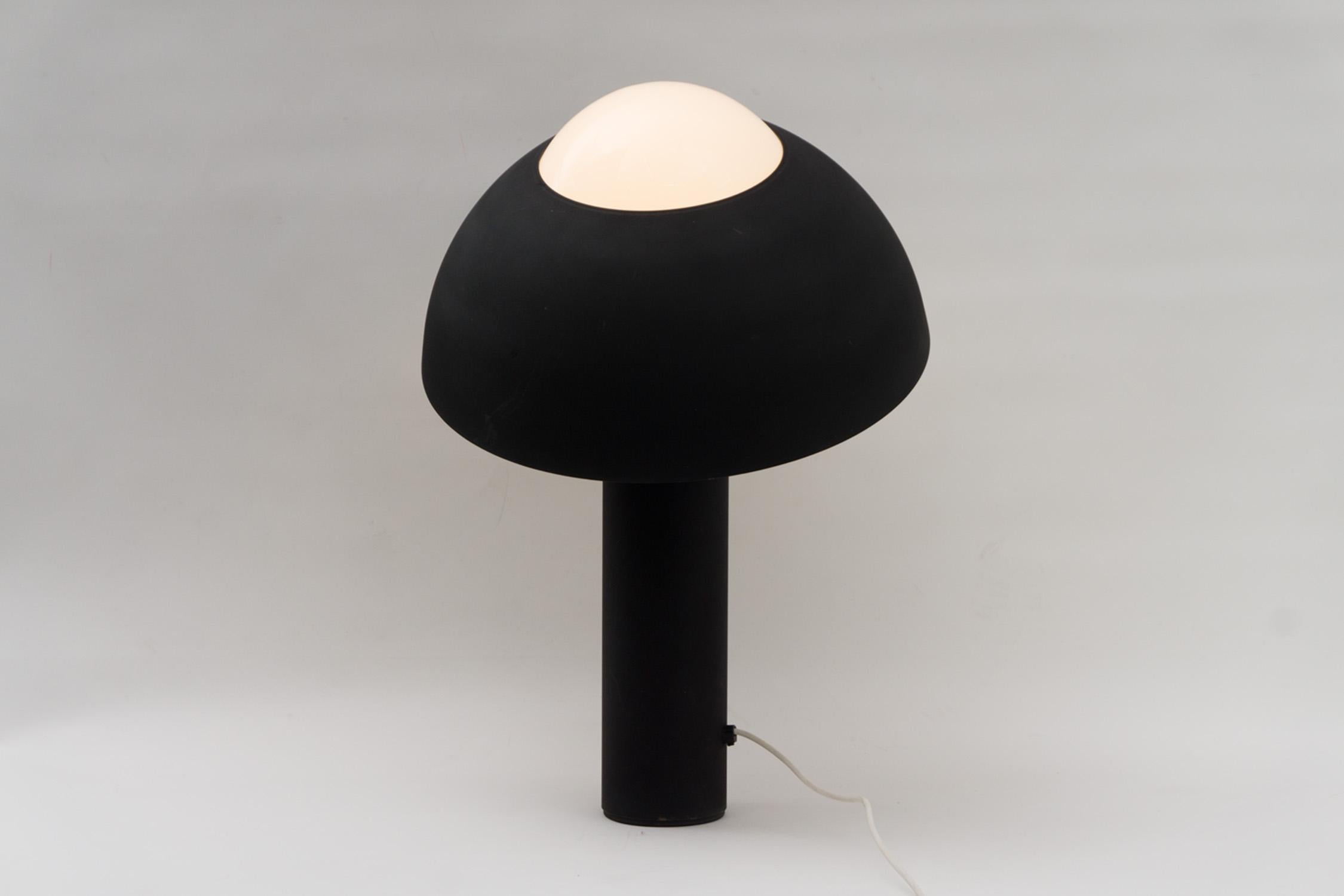 Métal Rare lampe de table 'Nervina', métal noir, par Sergio Asti, 1962 en vente