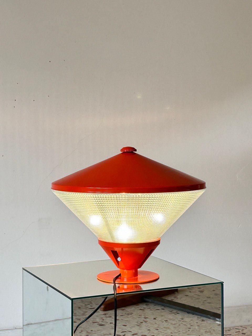 20th Century Rare table lamp Zerbetto designer Gian Nicola Gigante 