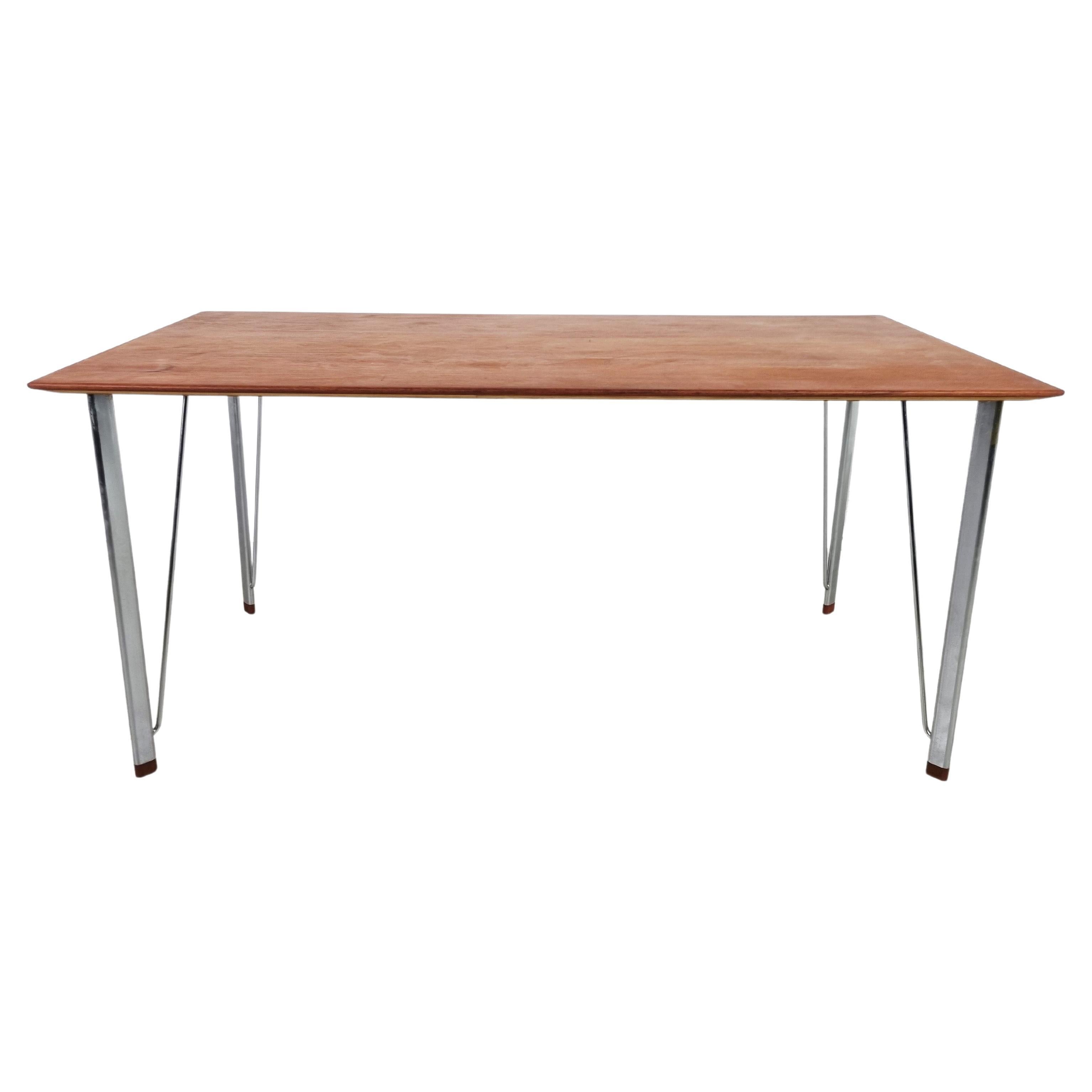 Rare Table Modèle 3605 par Arne Jacobsen, années 1950