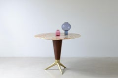 Rare table with a turned wooden base and with a splendid onyx