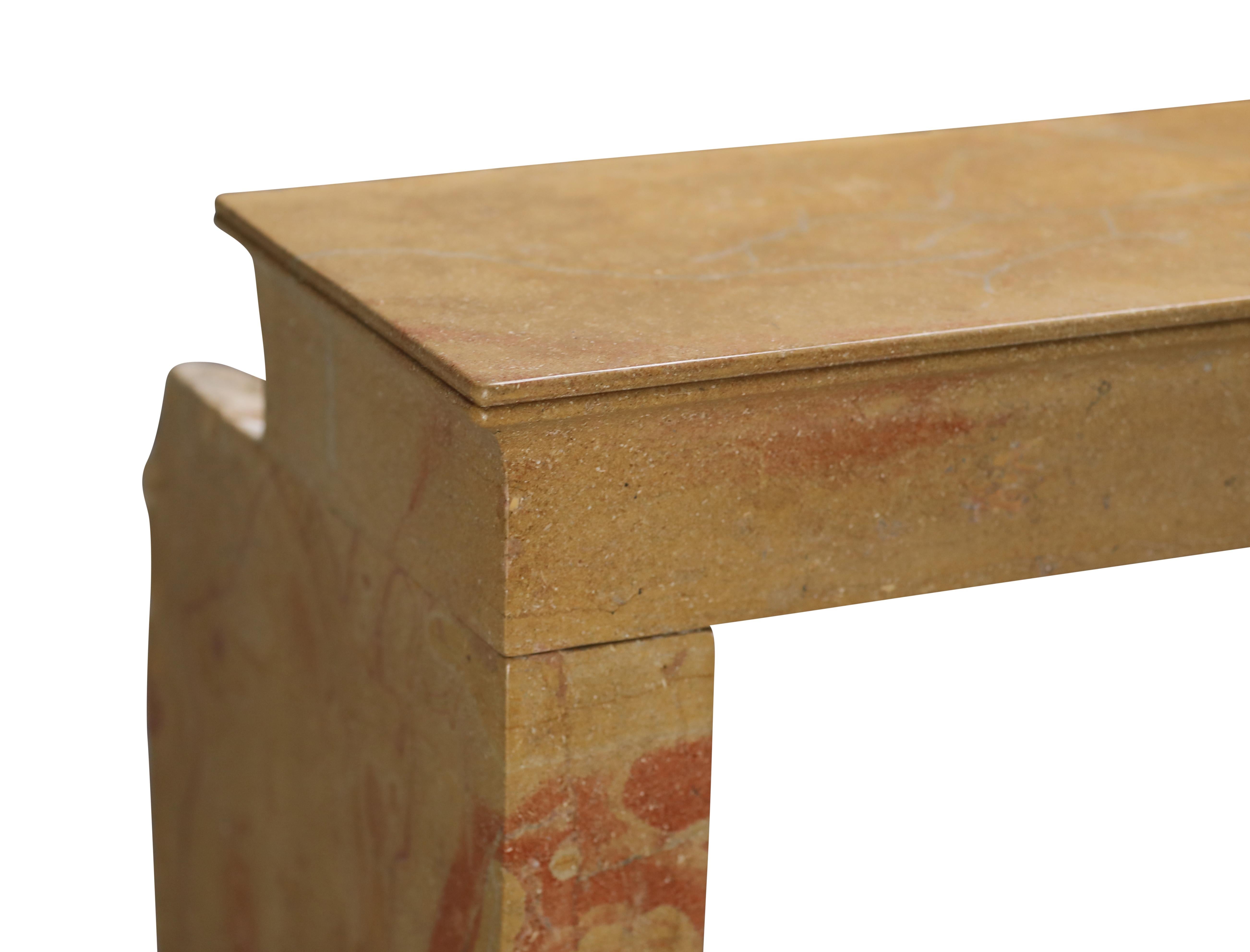 Rare et grande cheminée bicolore pour rehausser n'importe quel design d'intérieur en vente 25