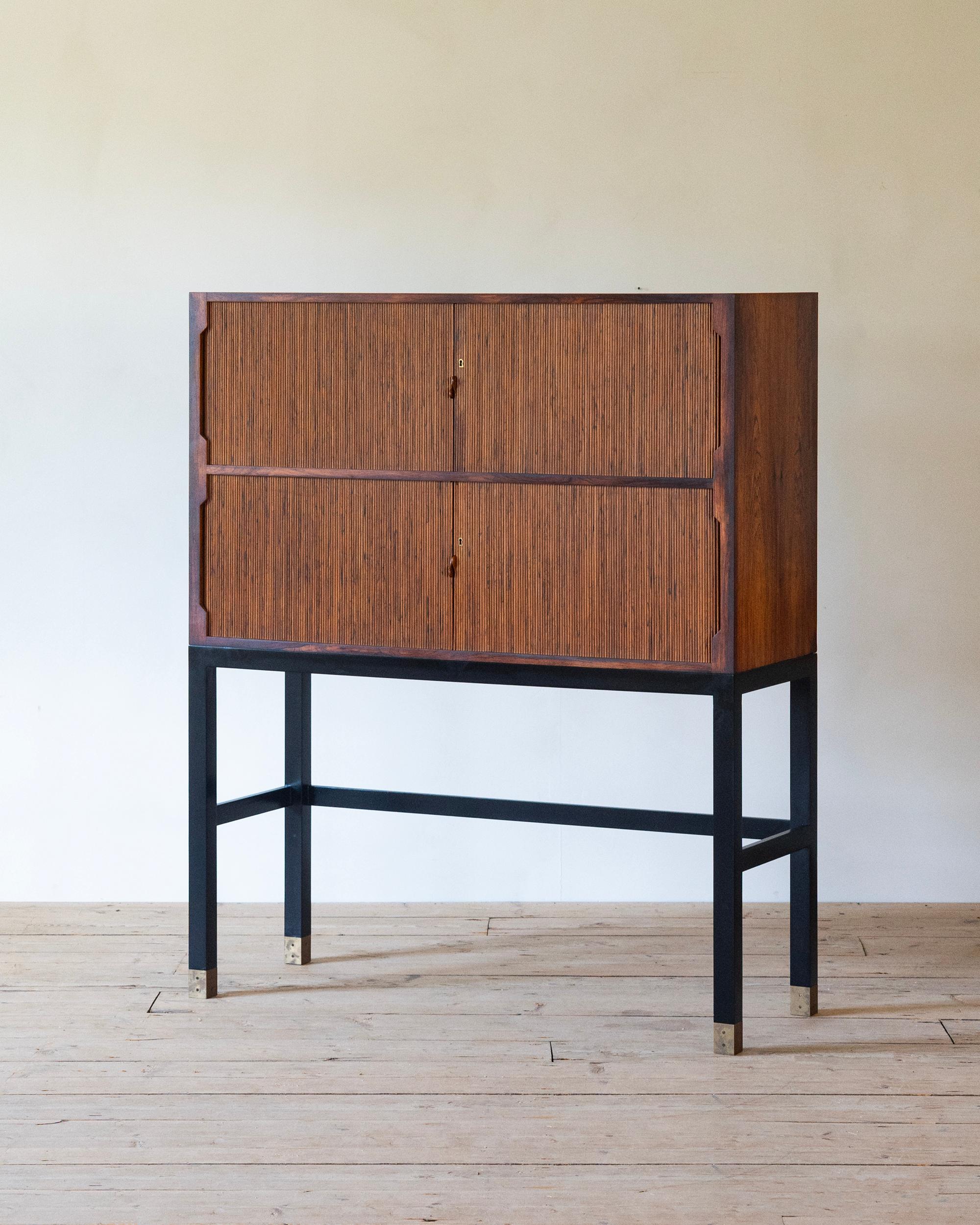 Mid-Century moderno Raro mobile a tamburo di Ole Wanscher in vendita