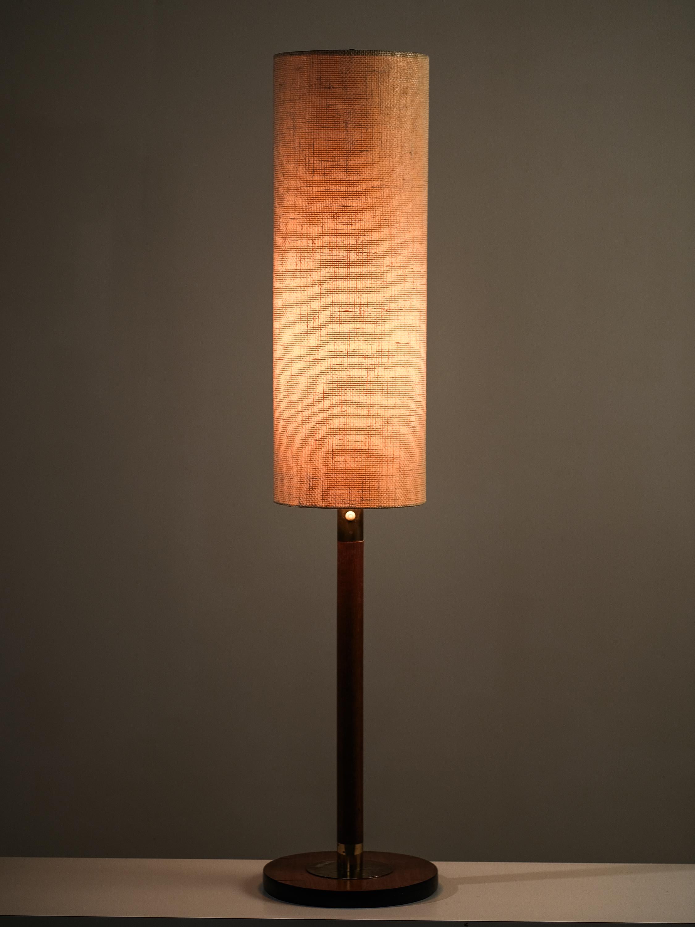 Rara lampada da terra in teak, ottone e tessuto di iuta di Bertel Gardberg, Finlandia, anni '60 in vendita 5