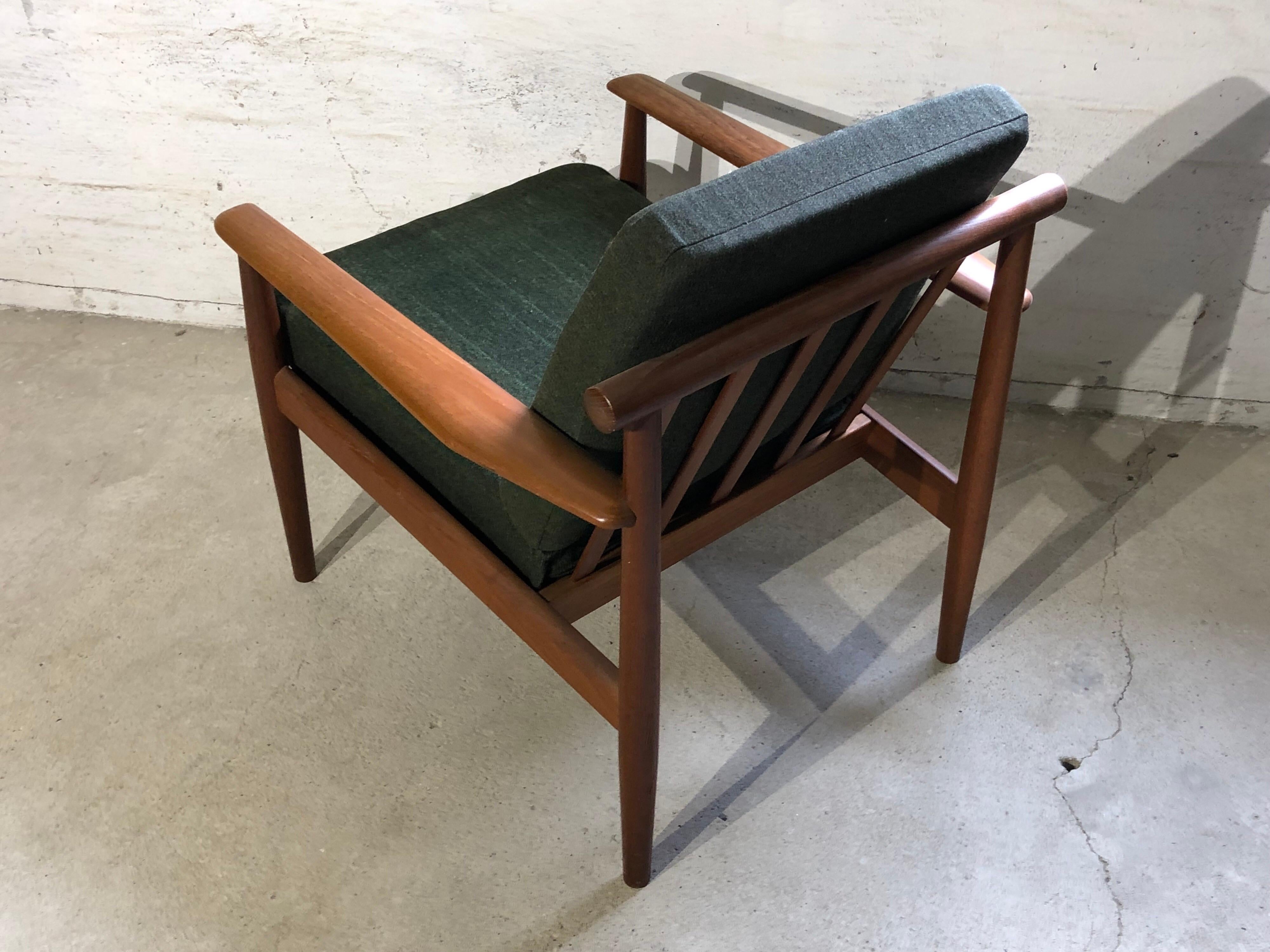 Rare Teak Lounge Chair by Grete Jalk, 1950s Danish Mid-Century Modern (Europäisch) im Angebot