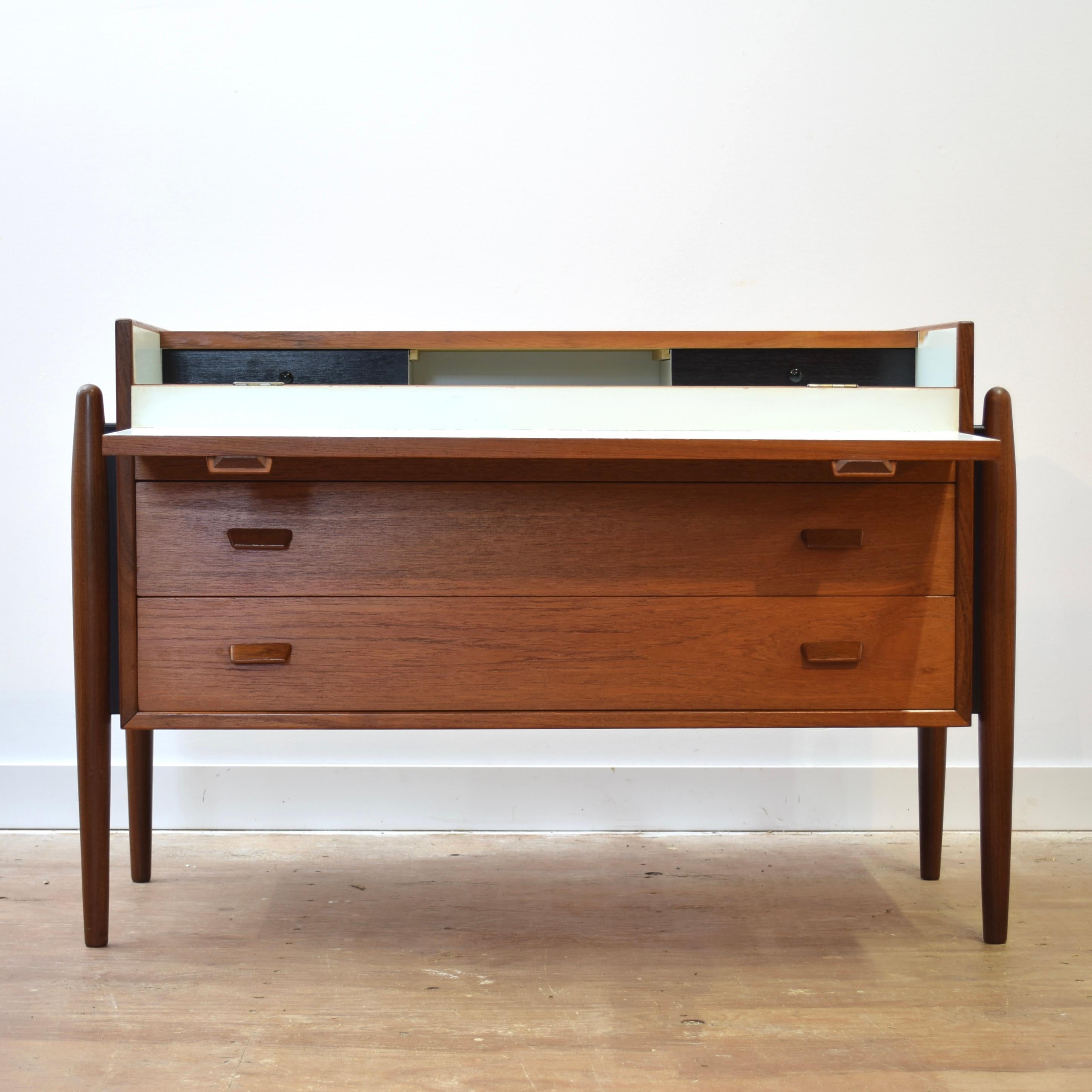 Mid-Century Modern Rare Teak Vanity/Dresser For Sale