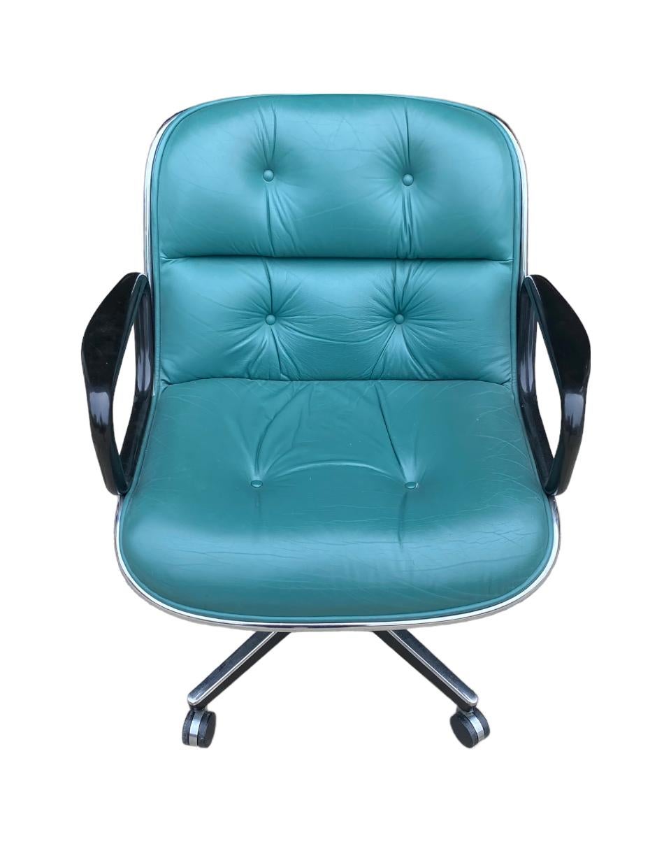 Classic Charles Pollock chair produced by Knoll. Often seen in black and occasionally shades pf brown, this is the only one I have ever seen in teal. Executed in soft leather with molded plastic shell, on adjustable height base with perfectly