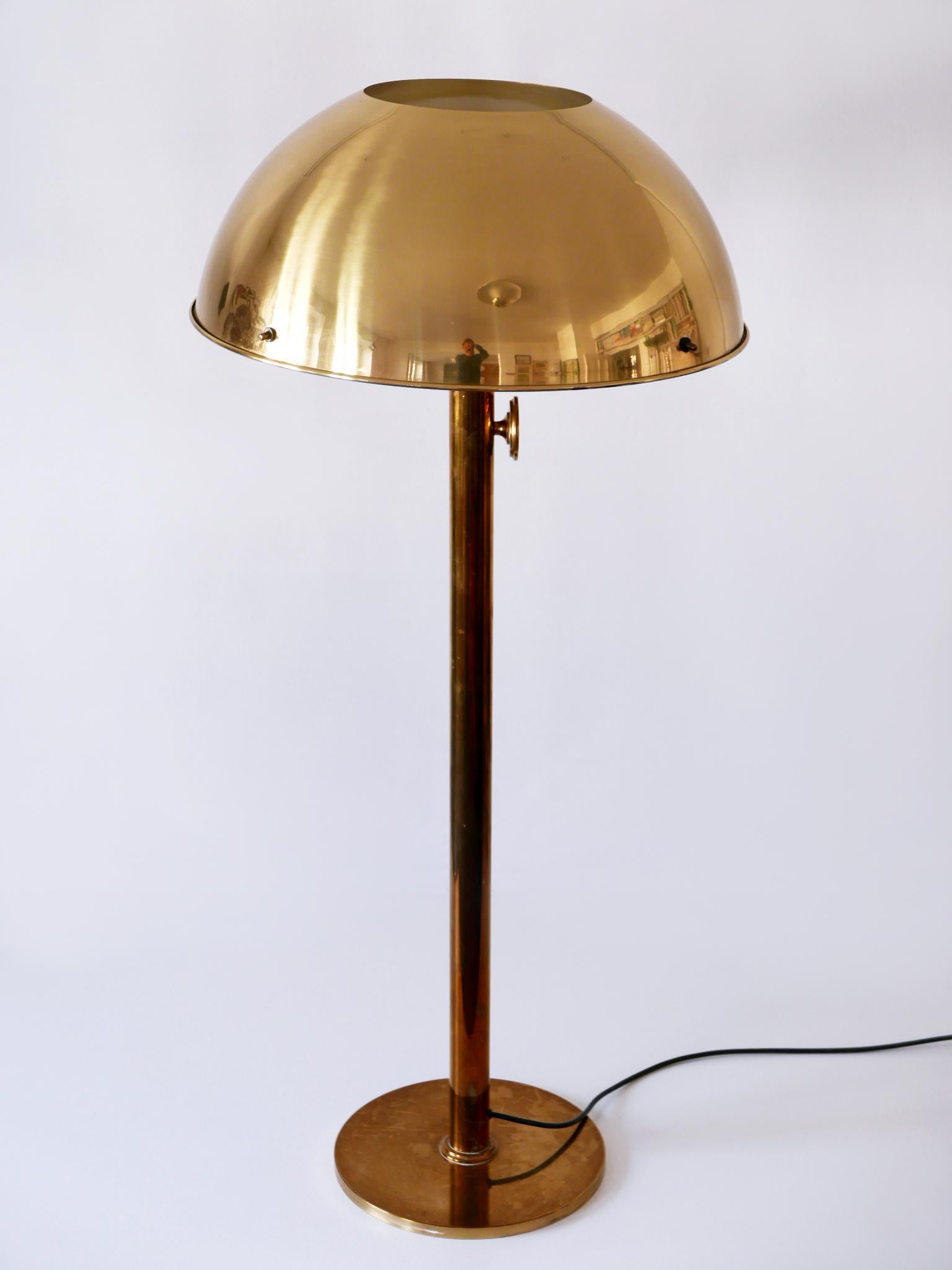 Rara lámpara de pie telescópica de latón moderna de mediados de siglo de Florian Schulz Años 70 Bronceado en venta