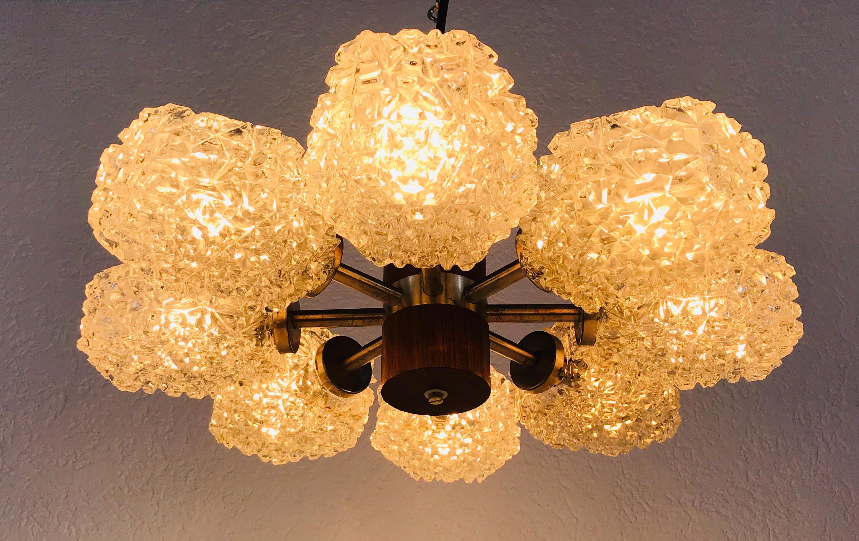 Rara lampada da incasso regolabile Temde a 8 bracci in teak e ottone, circa anni '60 In condizioni ottime in vendita a Hagenbach, DE