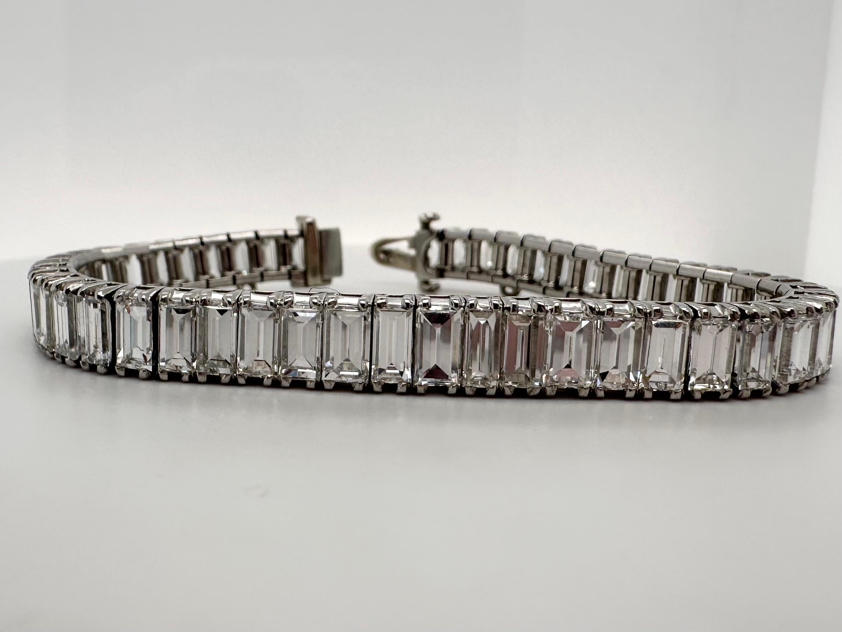 Exquisitine diamond tennis bracelet in 18KT white gold, made with 25 carats of natural fine diamonds, VS clarity and F color, some stones have GIA certificates. This piece is truly one of a kind and will be hard to find anywhere else! 


ABOUT US
We