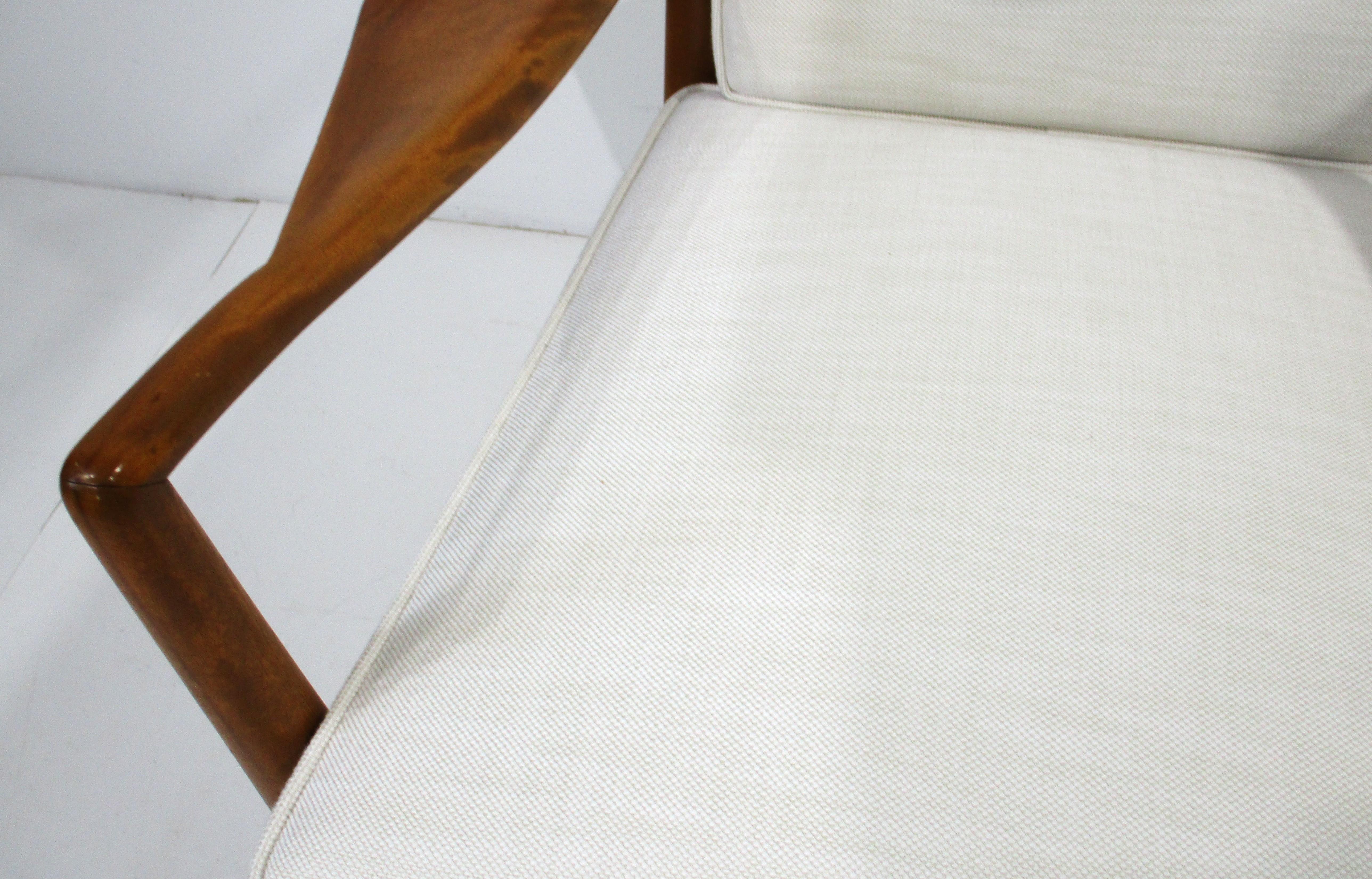 Rare T.H. Chaise longue Wing Gibbing de I Johns pour Widdicomb en vente 3