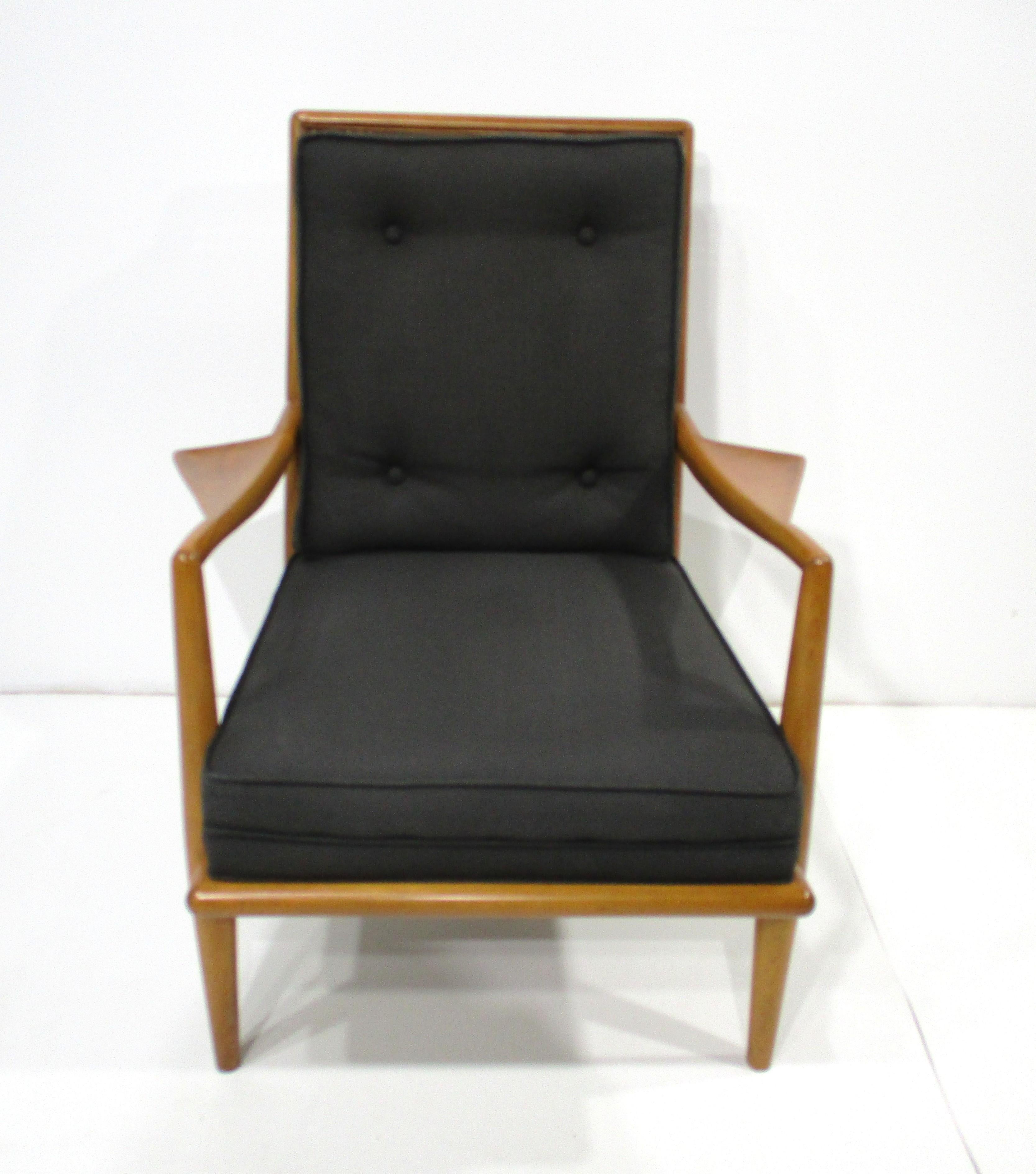 American Rare T.H. Robs John Gibbing Wing Lounge Chair for Widdicomb For Sale