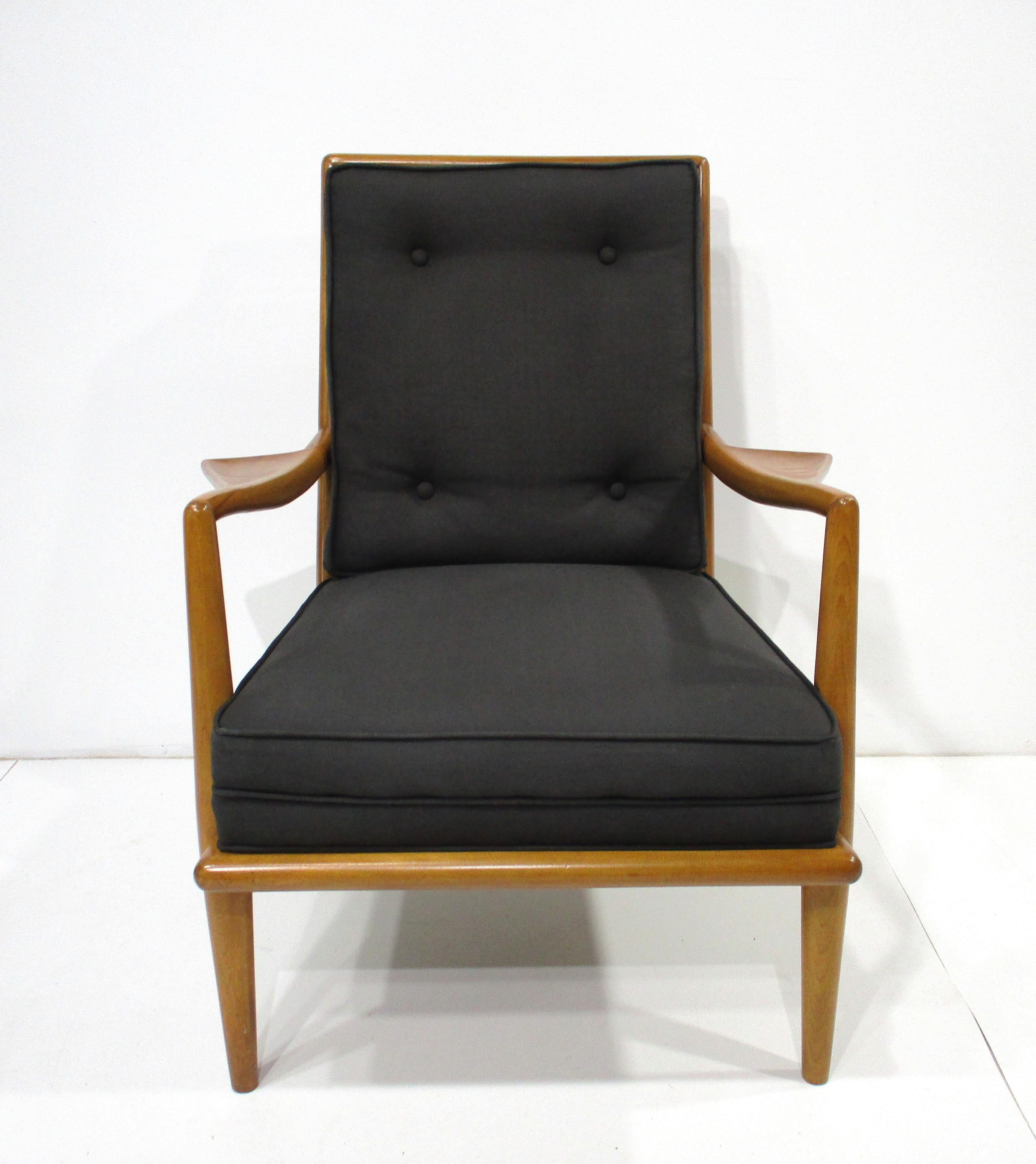 Rare T.H. Robs John Gibbing Wing Lounge Chair for Widdicomb In Good Condition For Sale In Cincinnati, OH
