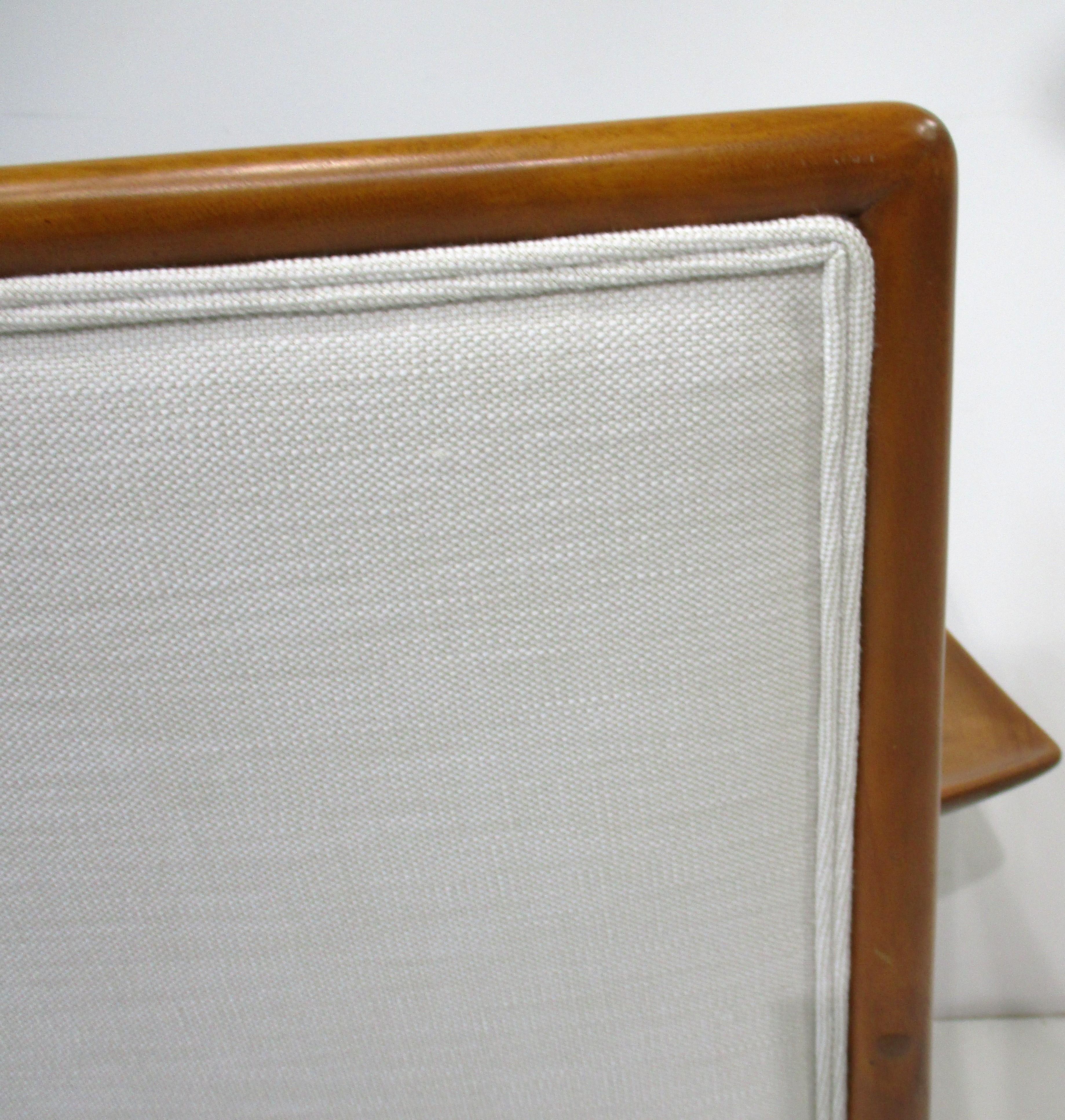 Rare T.H. Chaise longue Wing Gibbing de I Johns pour Widdicomb en vente 2