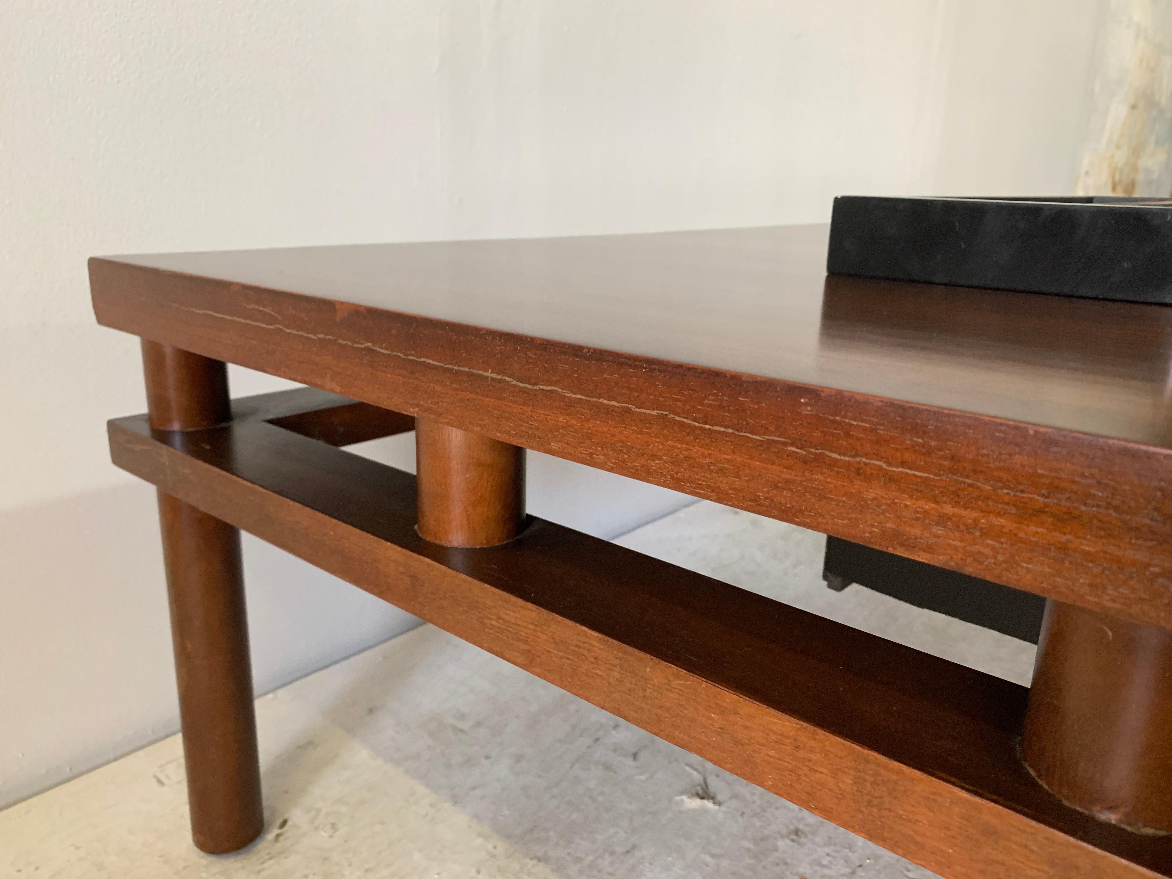 Rare T.H. Table basse Robsjohn-Gibbings pour Widdicomb en vente 4