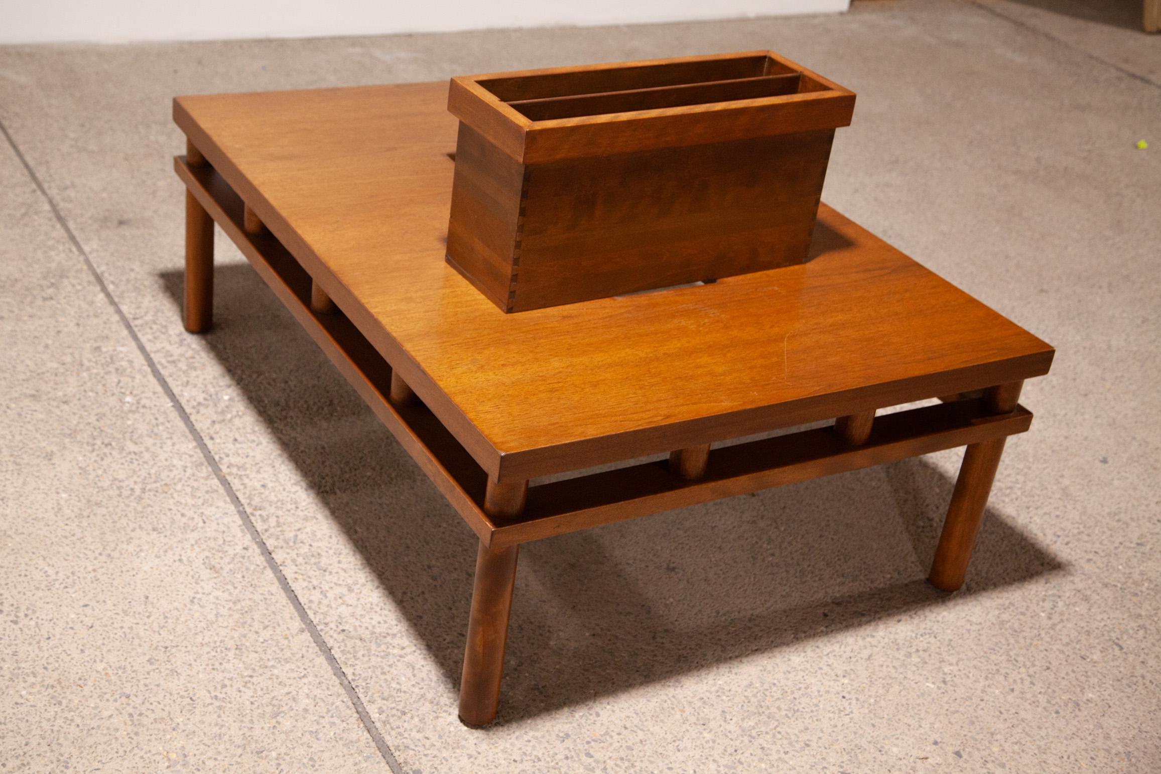 Rare T.H. Table basse Robsjohn-Gibbings pour Widdicomb Bon état - En vente à New York, NY
