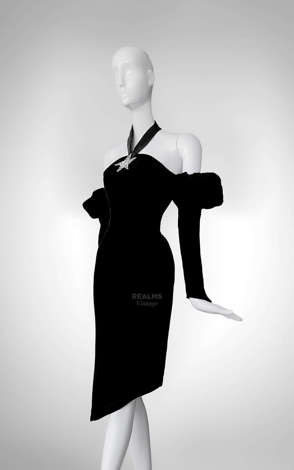 Museum worthy piece of Fashion History
A fabulous extremely rare Thierry Mugler evening gown. Very beautiful old Hollywood vibes. Assuming FW1986 Collection as the black velvet and crystal star details were significant for this Collection.
Dramatic