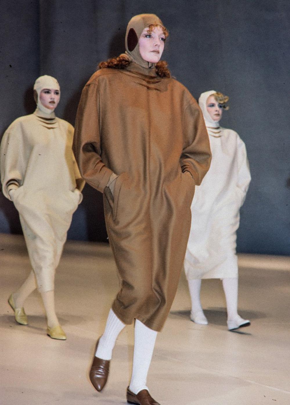 Brown Rare Thierry Mugler FW 1984 Winter of the Angels Dress Wool For Sale