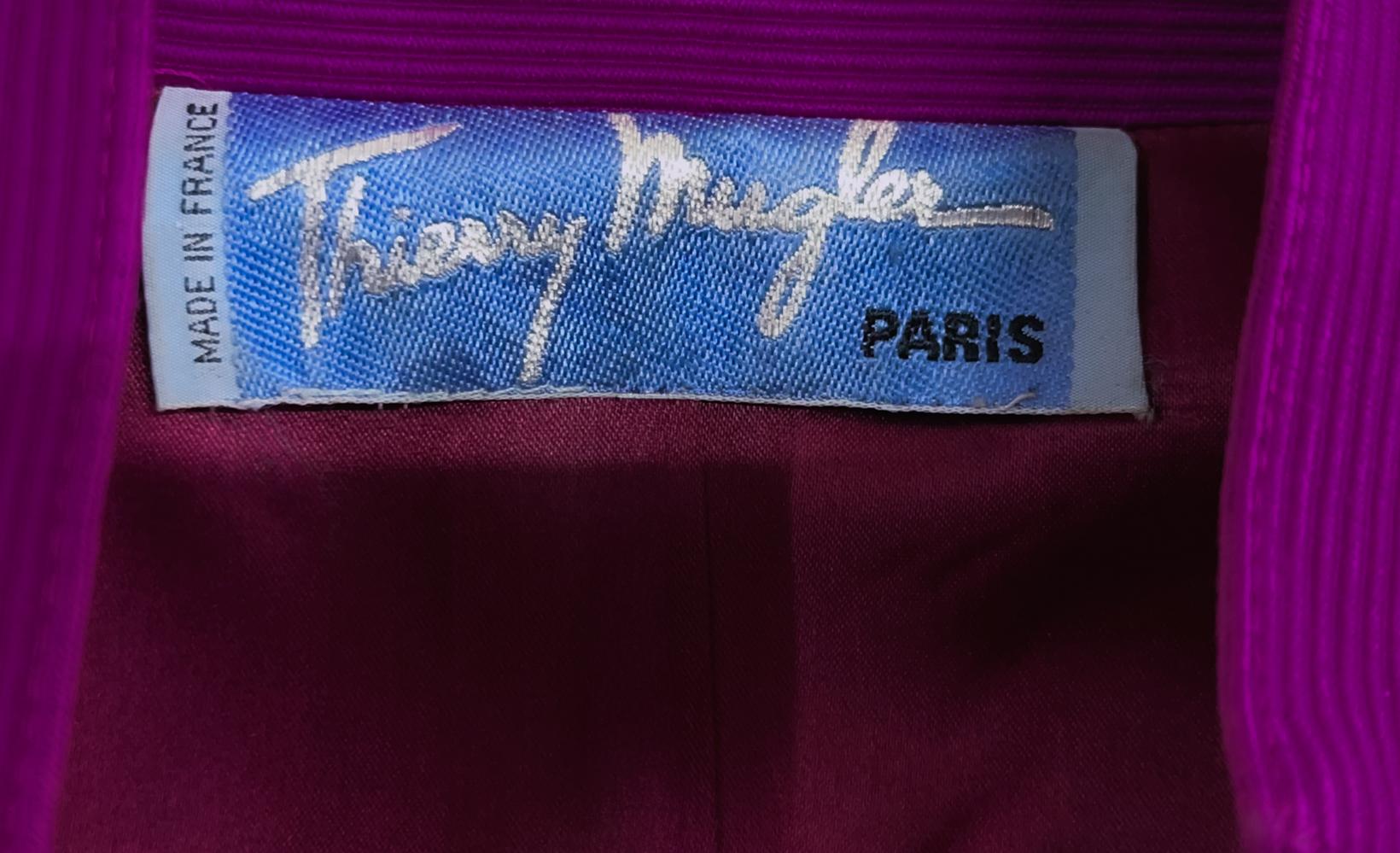 Rare Thierry Mugler FW 1985 Fabulous Dramatic Jacket Collar Belt Purple Lilac For Sale 1