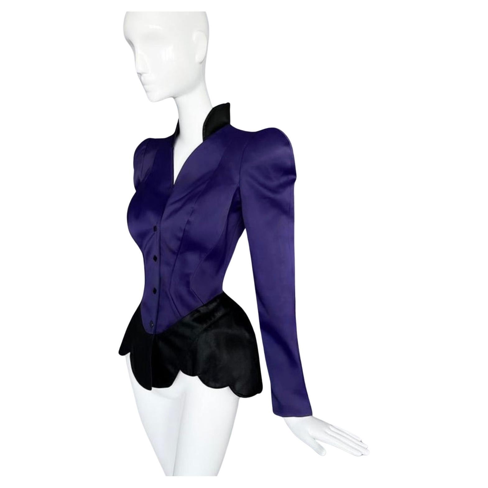 Rara giacca Thierry Mugler FW 1991 con orlo a smerlo