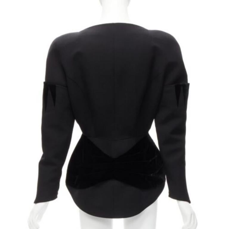 Donna raro Thierry Mugler Giacca peplo in velluto geometrico di lana nera vintage  IT40 S in vendita