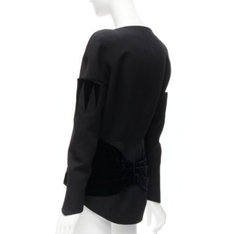 raro Thierry Mugler Giacca peplo in velluto geometrico di lana nera vintage  IT40 S in vendita 1
