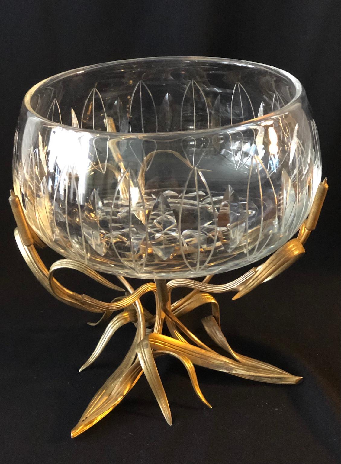 Rare Thomas Webb Cut Glass Centrepiece Bowl on Gilt Bronze Stand, England, 1950s For Sale 3