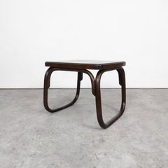 Raro taburete Thonet B 313 de Josef Frank