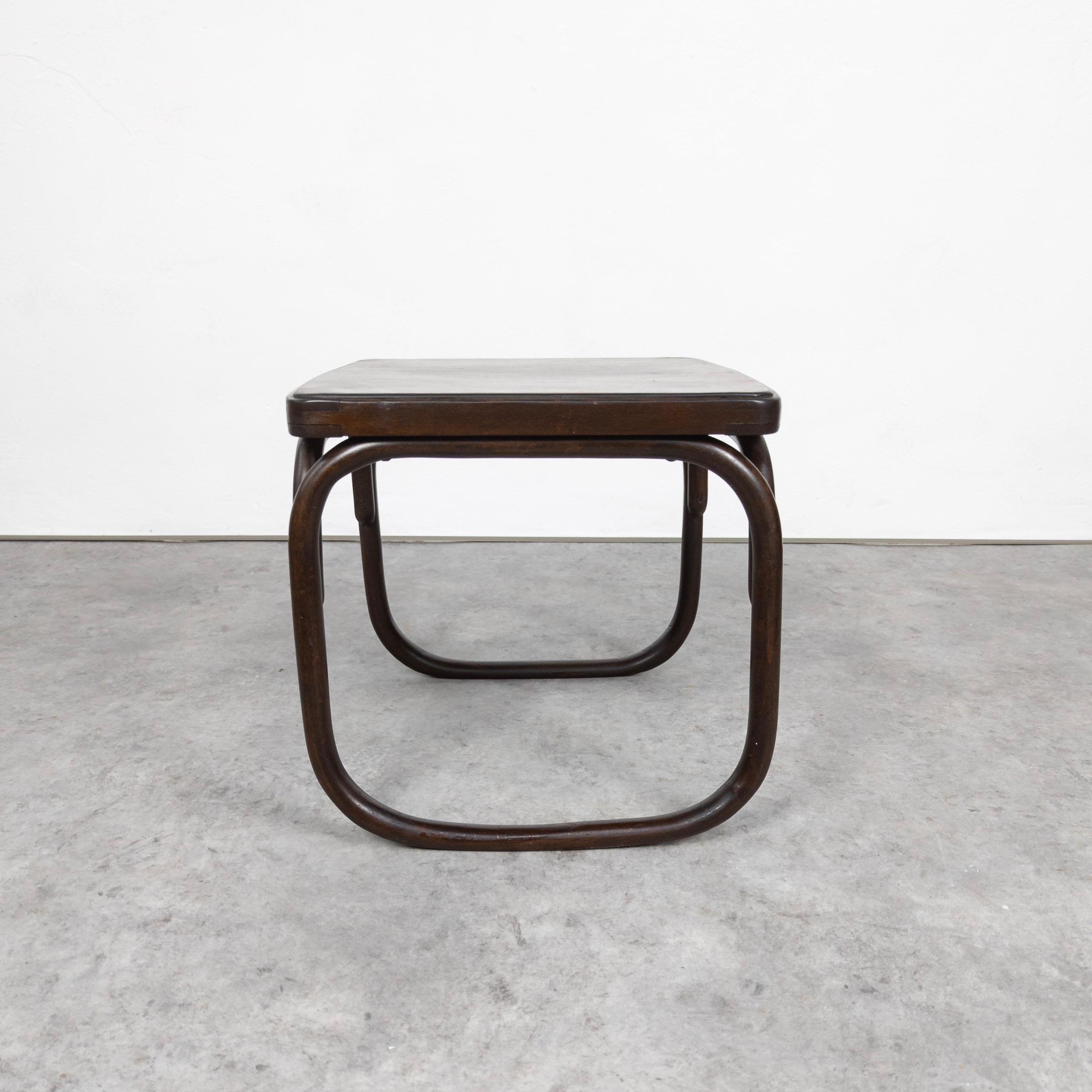 Rare Thonet B 313 Stool by Josef Frank In Good Condition For Sale In PRAHA 5, CZ