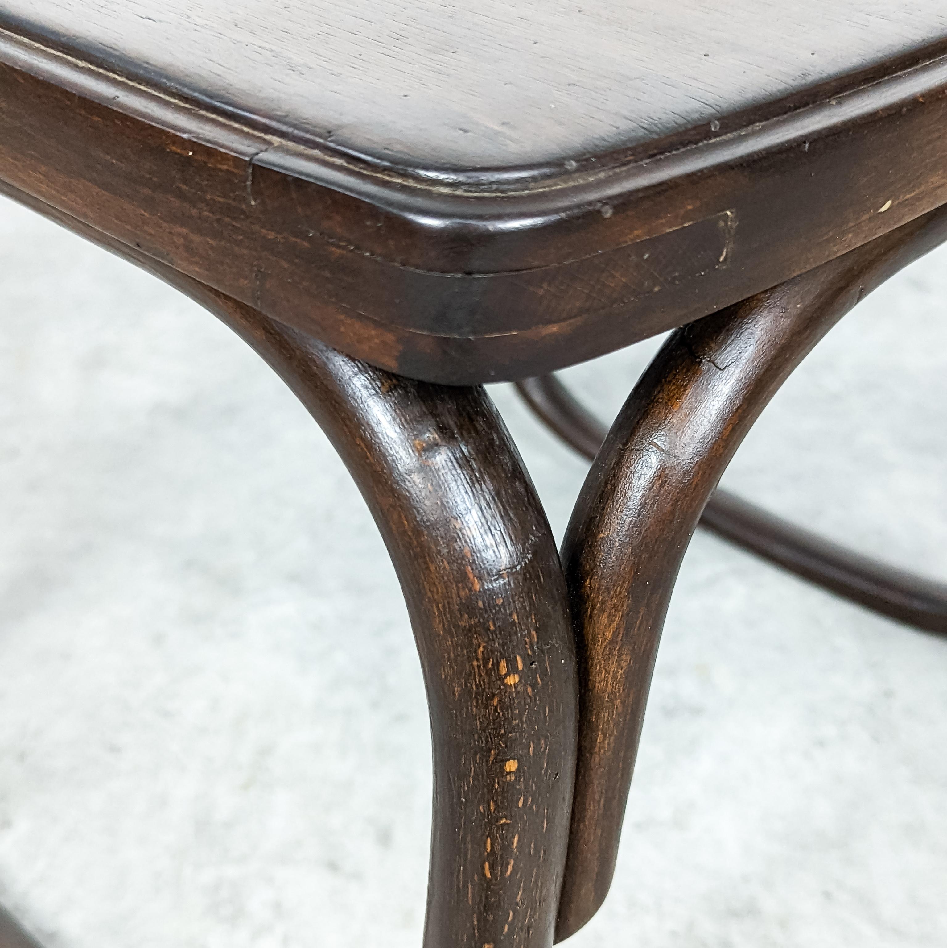 Raro taburete Thonet B 313 de Josef Frank en venta 2