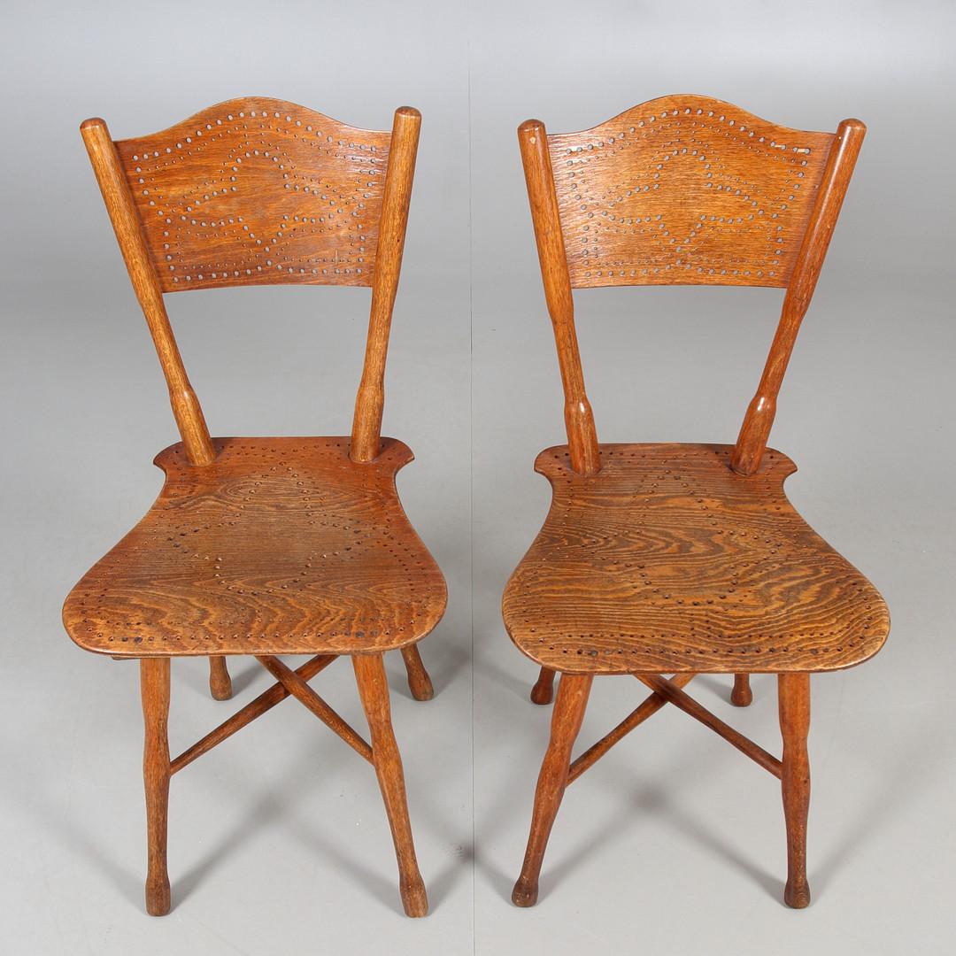 Autrichien Rare paire de chaises Thonet modèle 110 en vente