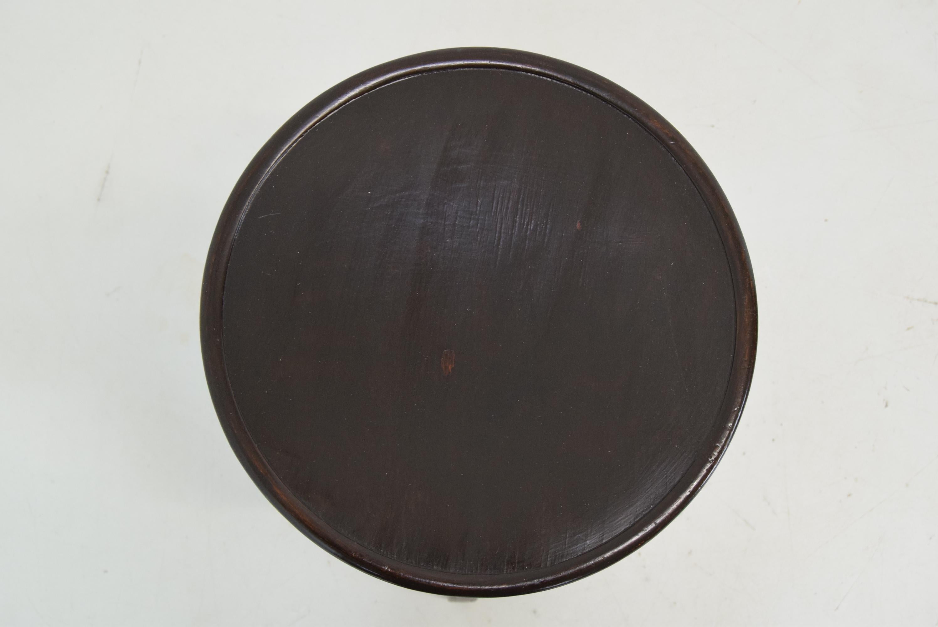 Raro taburete giratorio Thonet para piano, Circa 1940's. mediados del siglo XX en venta