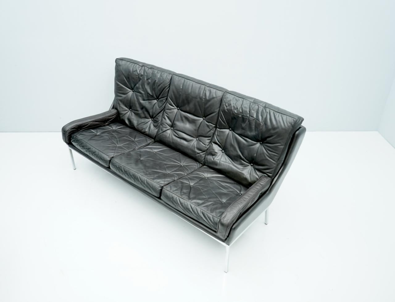 Mid-Century Modern Rare Three-Seat Sofa by Roland Rainer in Black Leather, 1960s For Sale