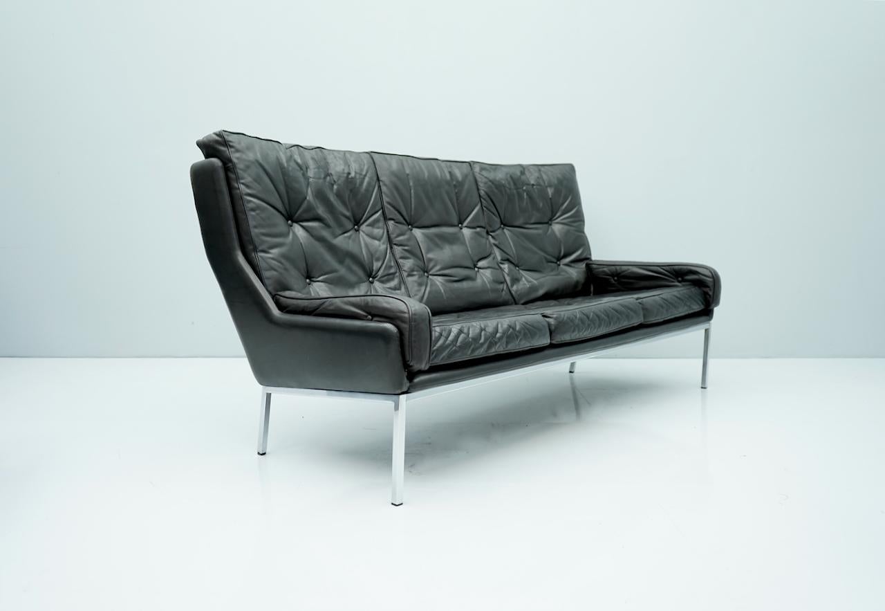 Rare Three-Seat Sofa by Roland Rainer in Black Leather, 1960s For Sale 2
