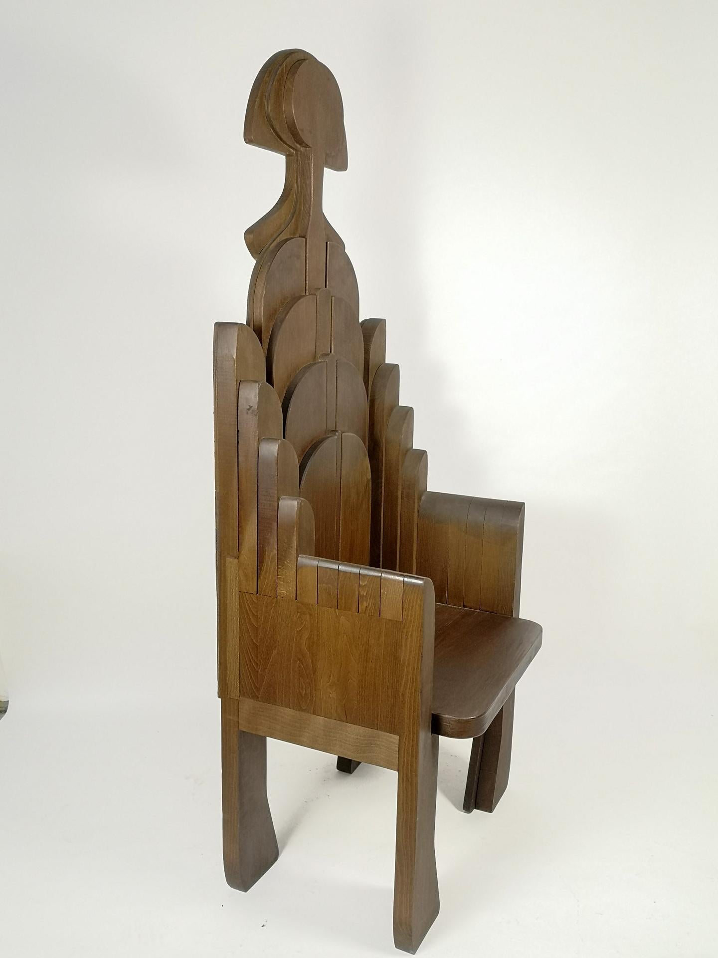 wood throne