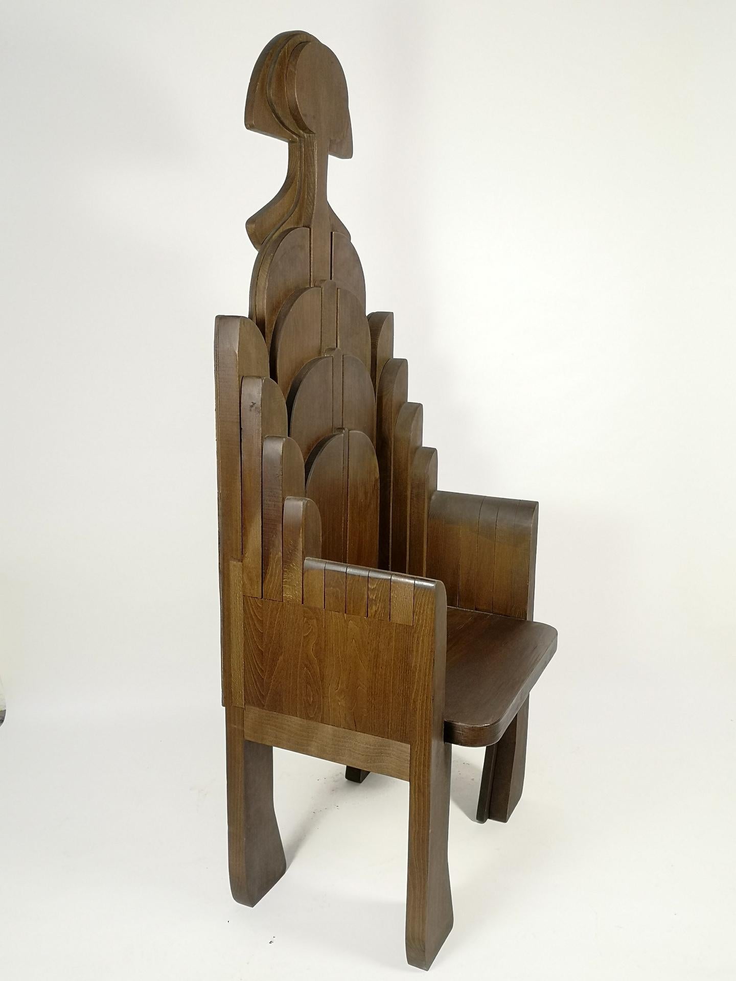 wood throne