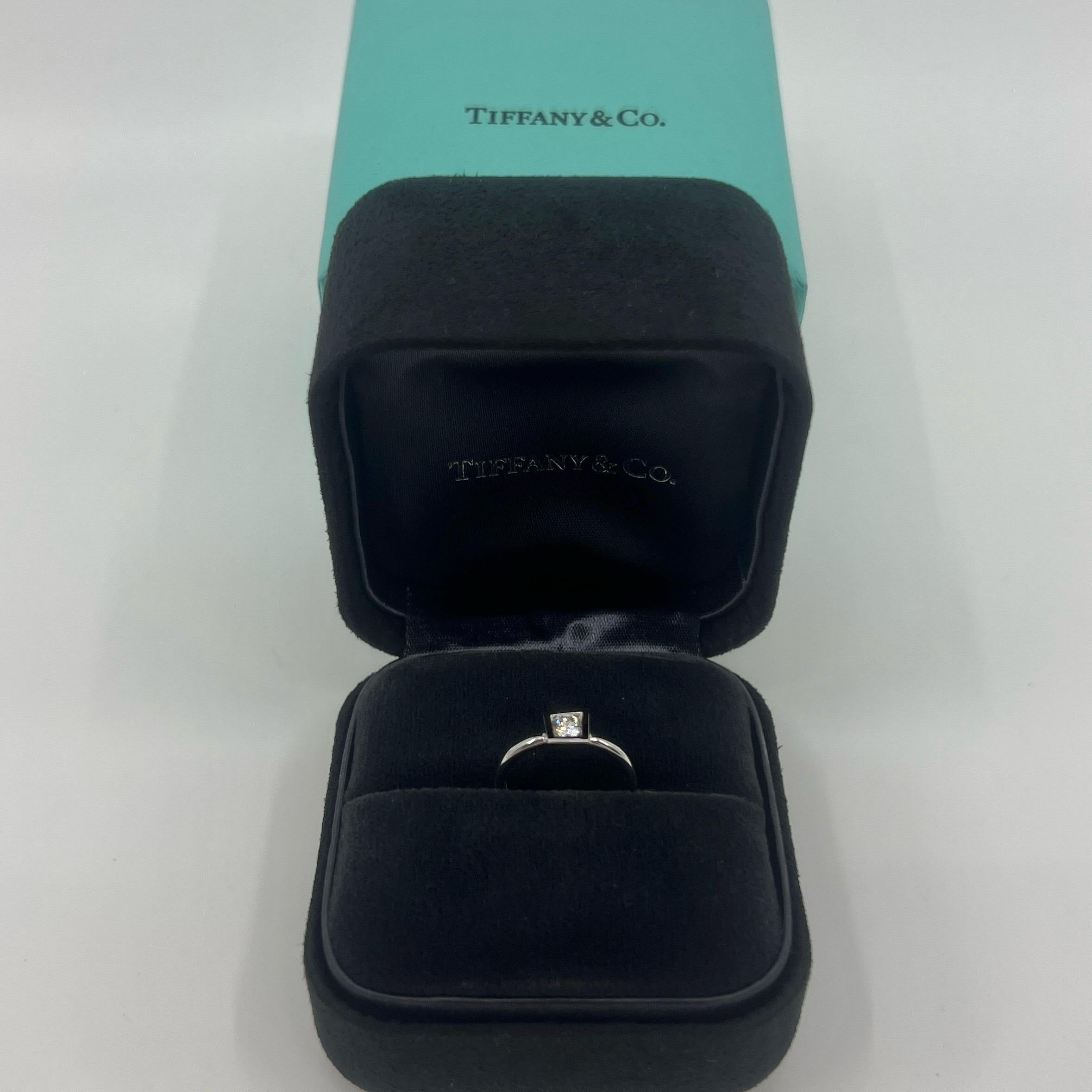 Rare Tiffany & Co Frank Gehry Torque Round Diamond 18k White Gold Solitaire Ring For Sale 4