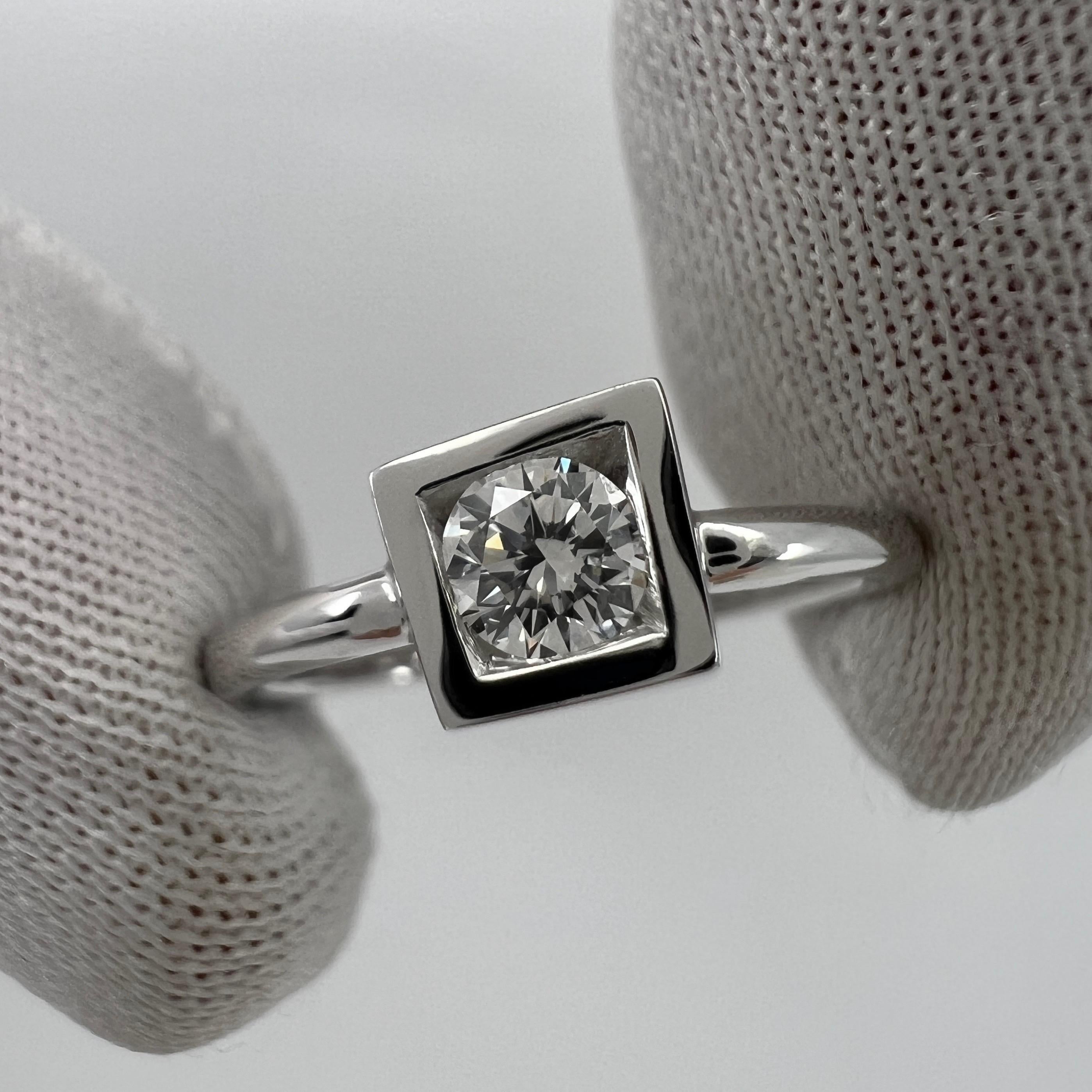 Rare Tiffany & Co Frank Gehry Torque Round Diamond 18k White Gold Solitaire Ring In Excellent Condition For Sale In Birmingham, GB