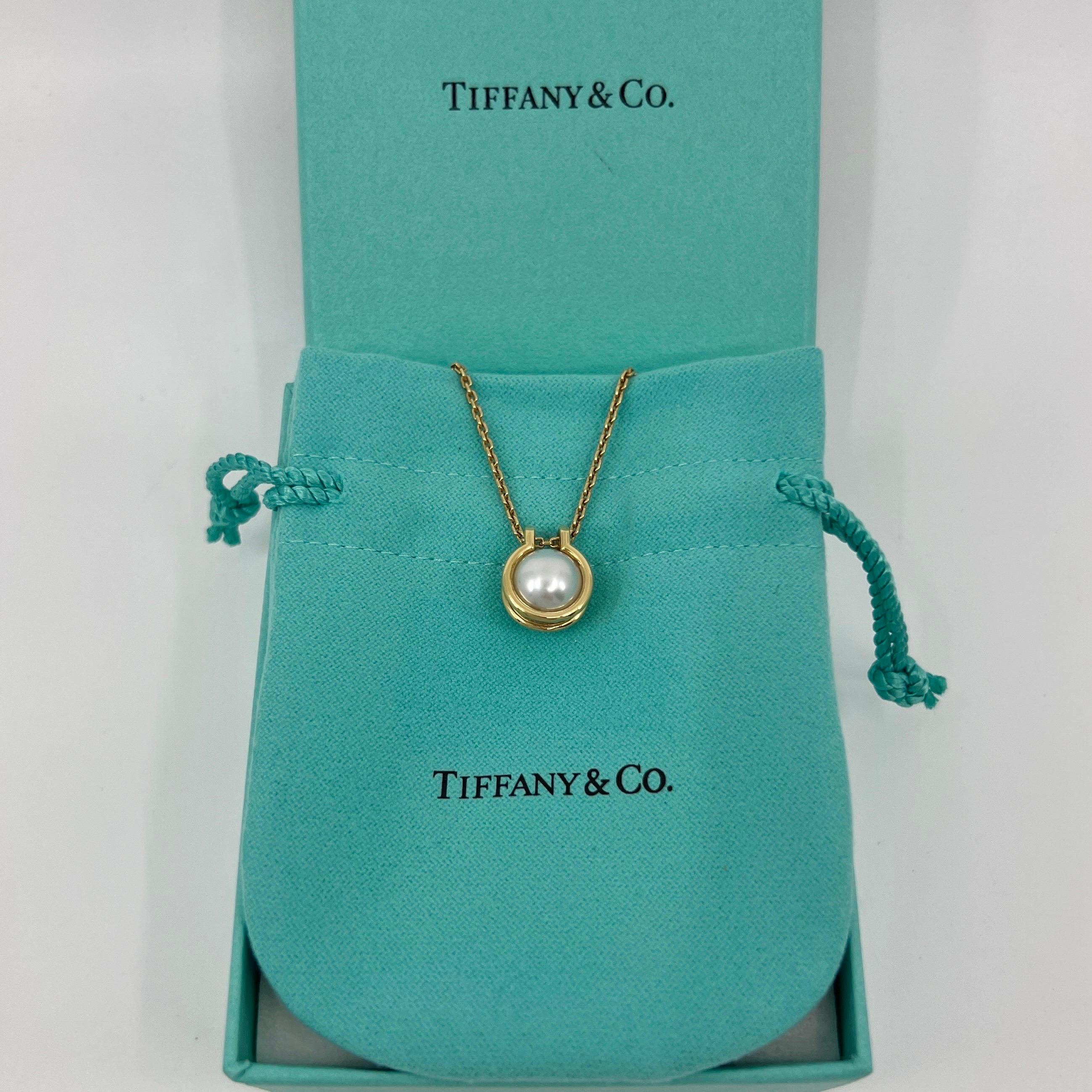 Round Cut Rare Tiffany & Co. Hardwear White Freshwater Pearl 18k Yellow Gold Link Necklace For Sale