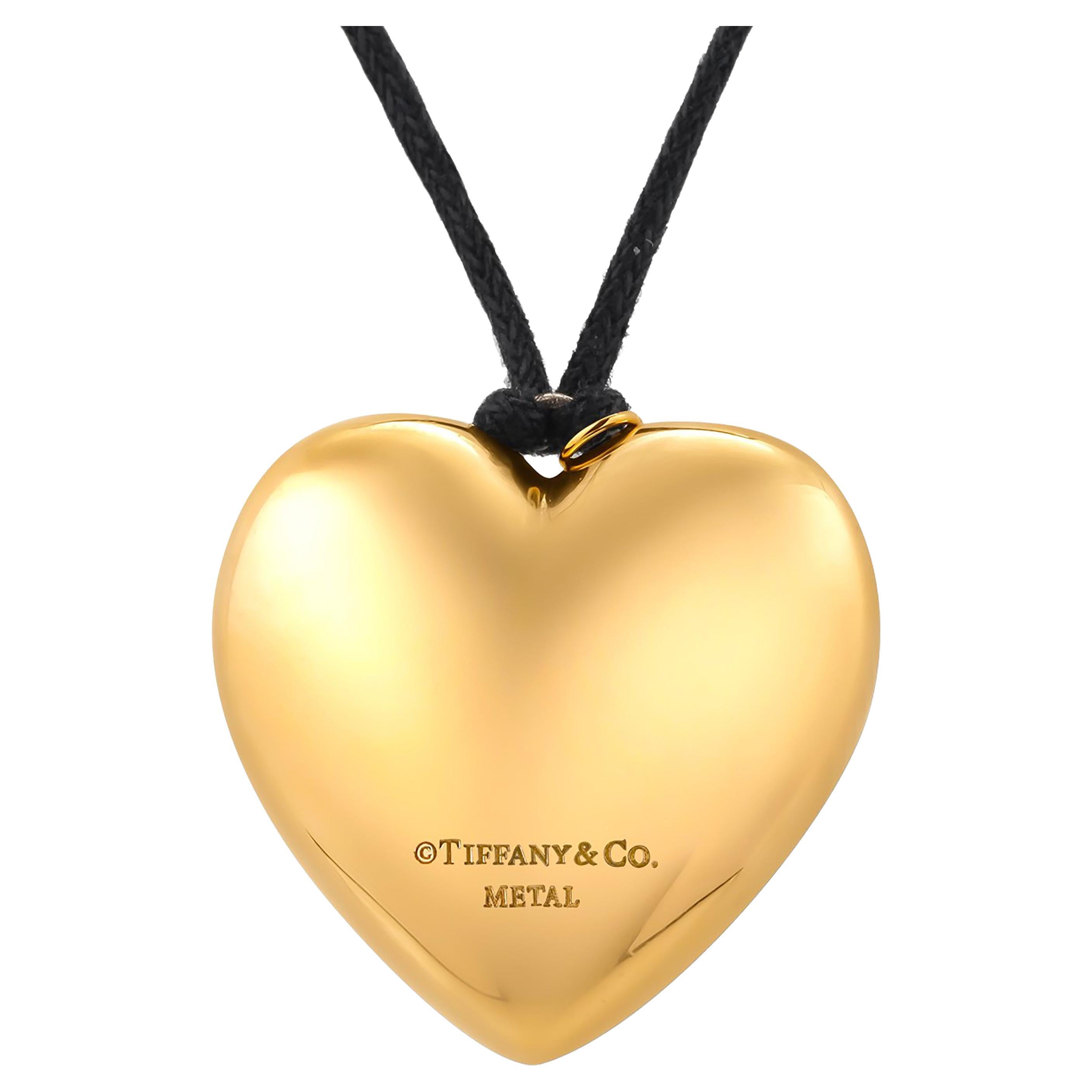 Rare Tiffany Co Heart Shaped Mixture Gold Silver Metal One Inch Wide Necklace 