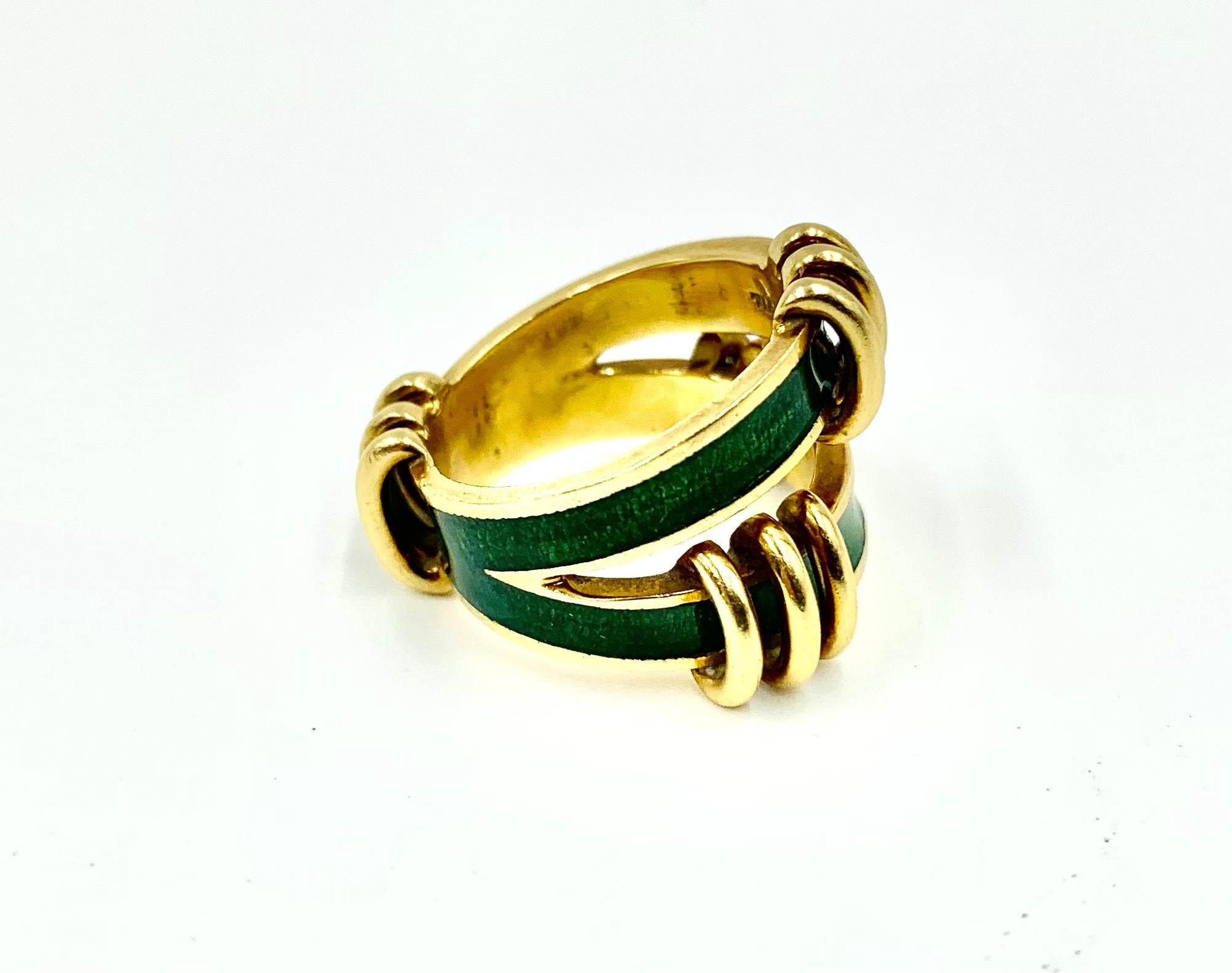 Rare Tiffany & Co. Schlumberger 18K Yellow Gold Emerald Enamel Tiered Knot Ring In Good Condition In New York, NY