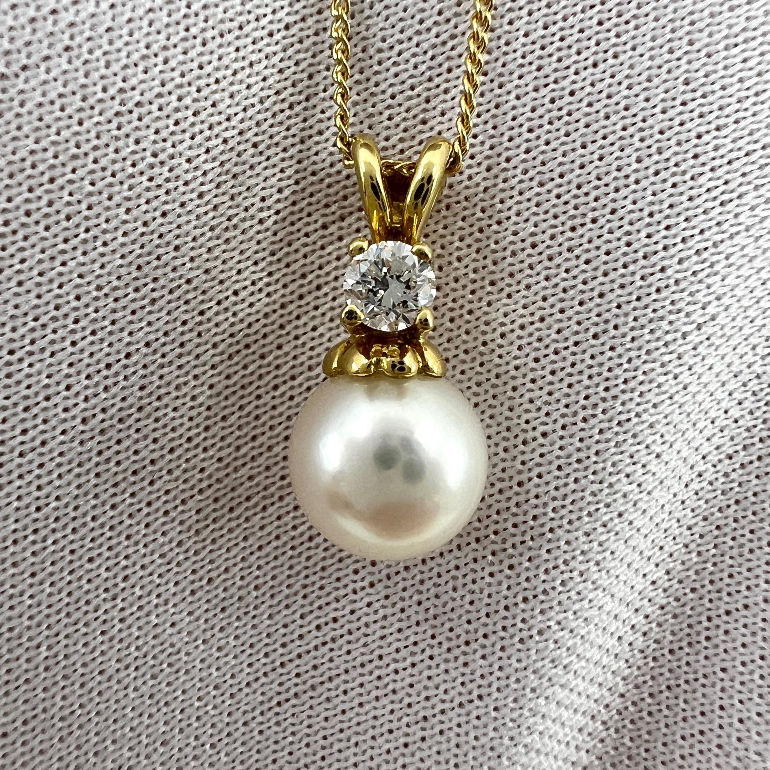 Rare Tiffany & Co. White Pearl And Diamond 18k Yellow Gold Pendant Necklace 1