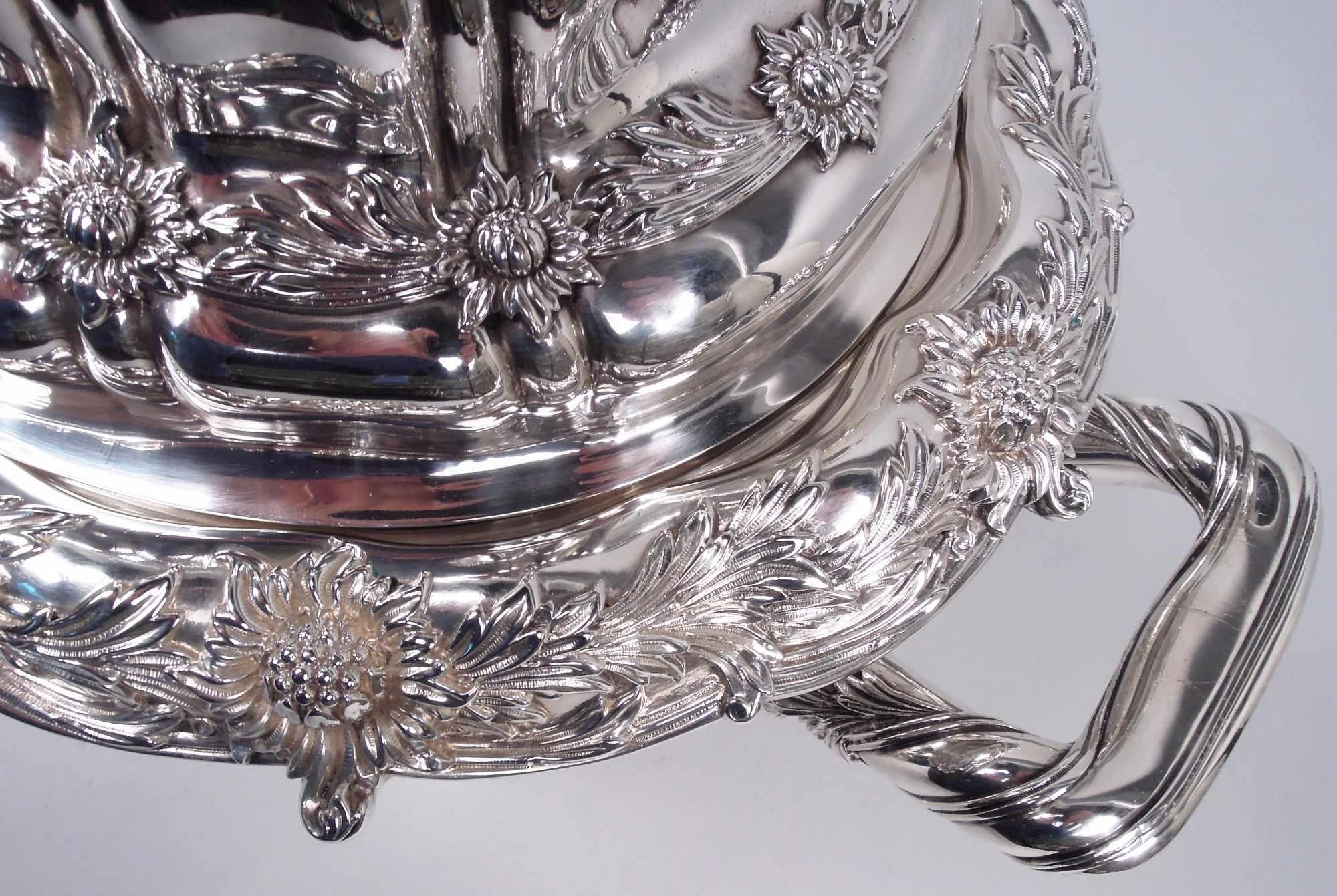 Rare Tiffany Sterling Silver Soup Tureen in Historic Chrysanthemum Pattern For Sale 2