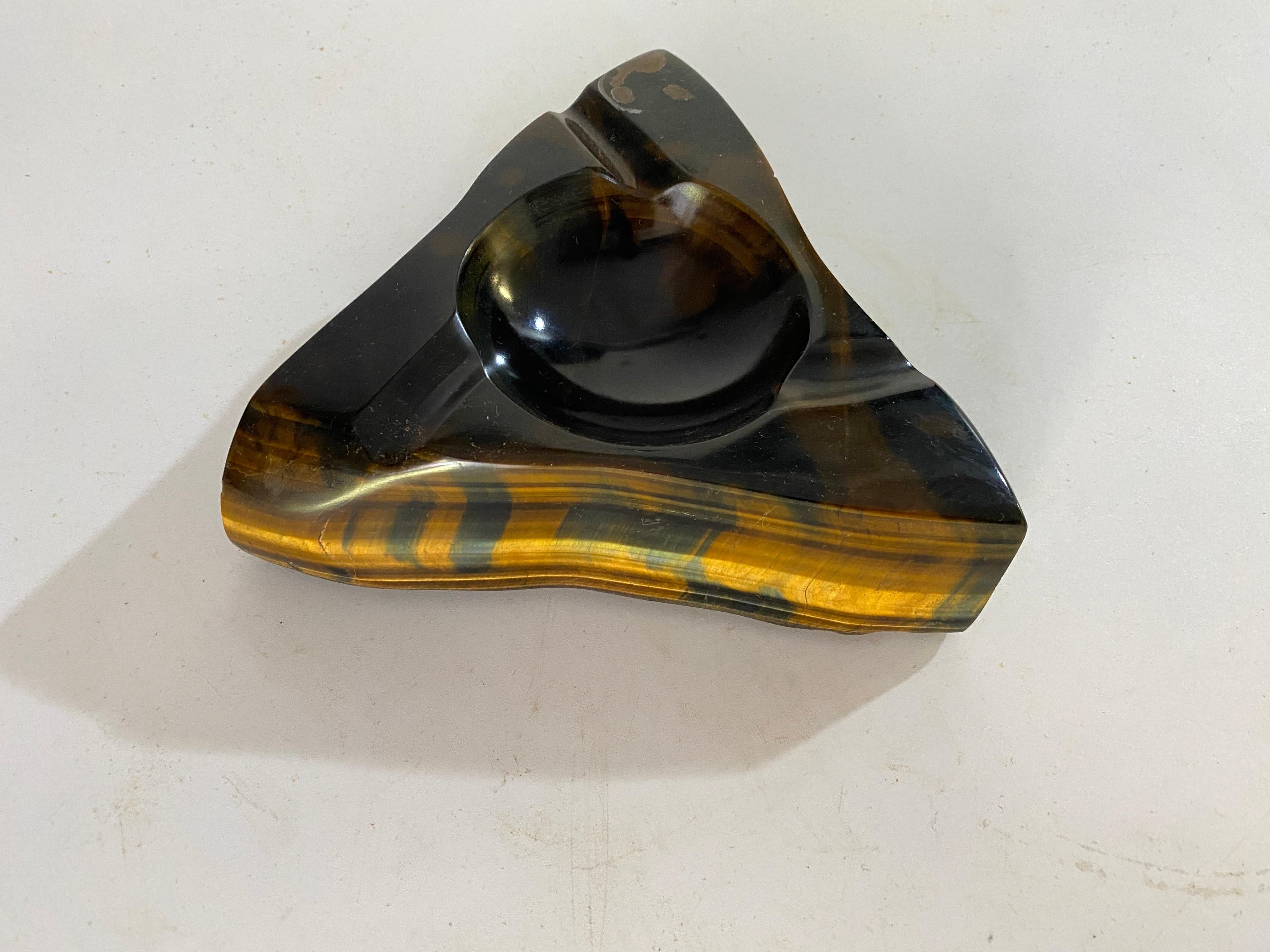 Rare Tiger's Eye Stone Ashtray South Africa Circa 1955 Caramel Color In Good Condition In Auribeau sur Siagne, FR