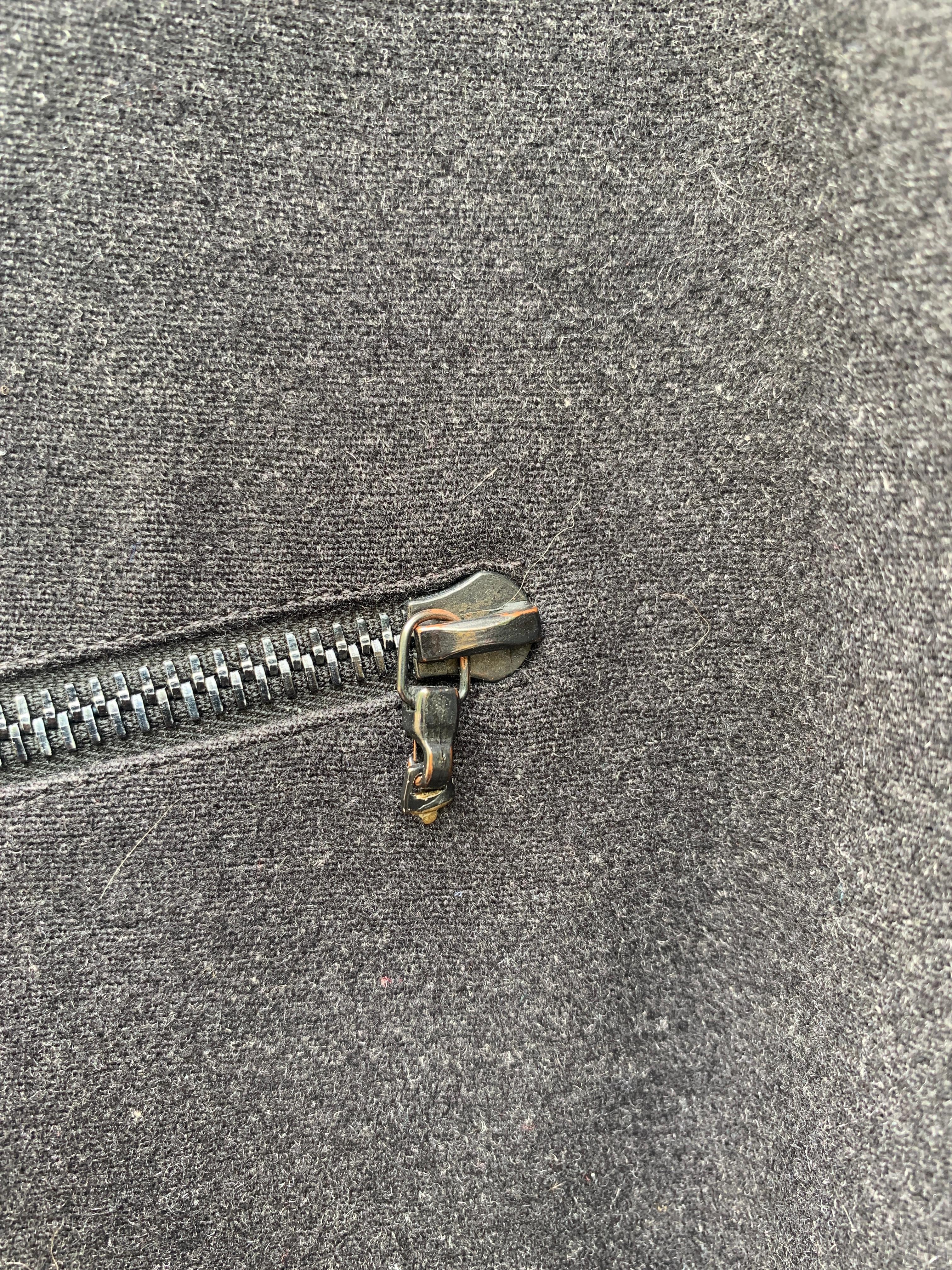 Rare ! Timeless 2002 02A Chanel & Karl Lagerfeld for Chanel Elegant Cashmere à simple boutonnage en vente 8