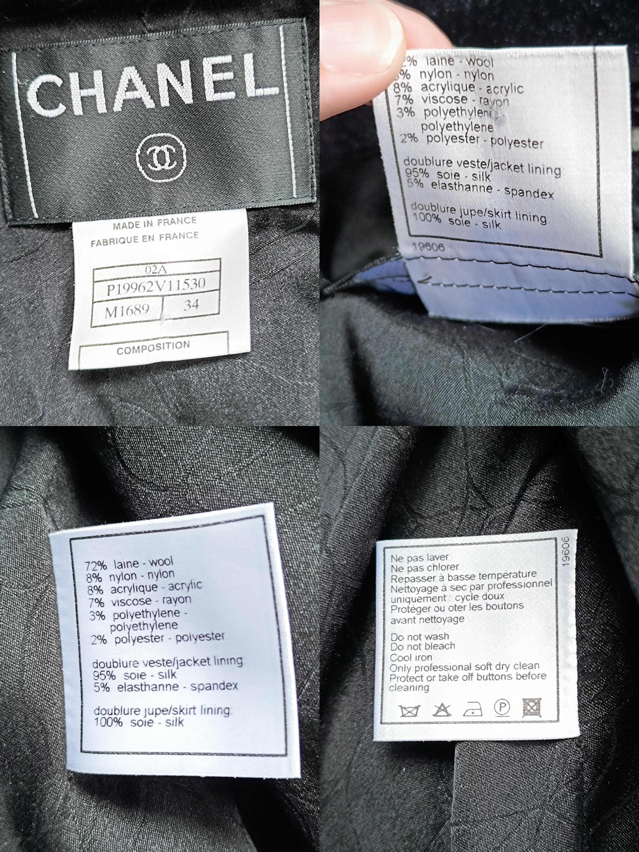 Rare ! Timeless 2002 02A Chanel & Karl Lagerfeld for Chanel Elegant Cashmere à simple boutonnage en vente 15