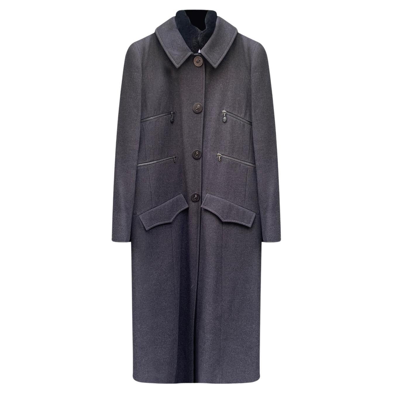 Rare ! Timeless 2002 02A Chanel & Karl Lagerfeld for Chanel Elegant Cashmere à simple boutonnage en vente