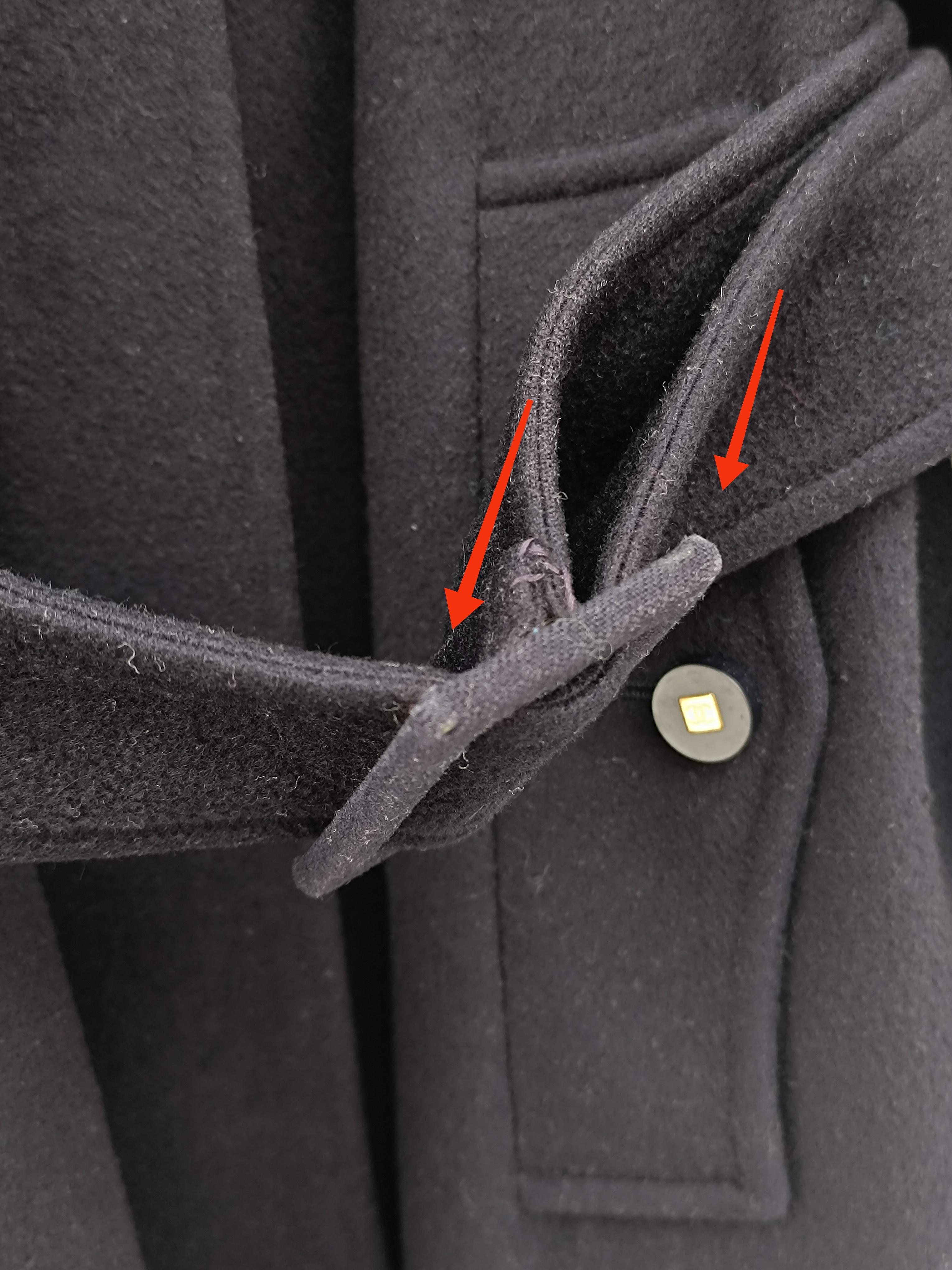 Rare! Timeless Chanel Fall winter 1996 Belt Cashmere Coat with Logo Buttons 12