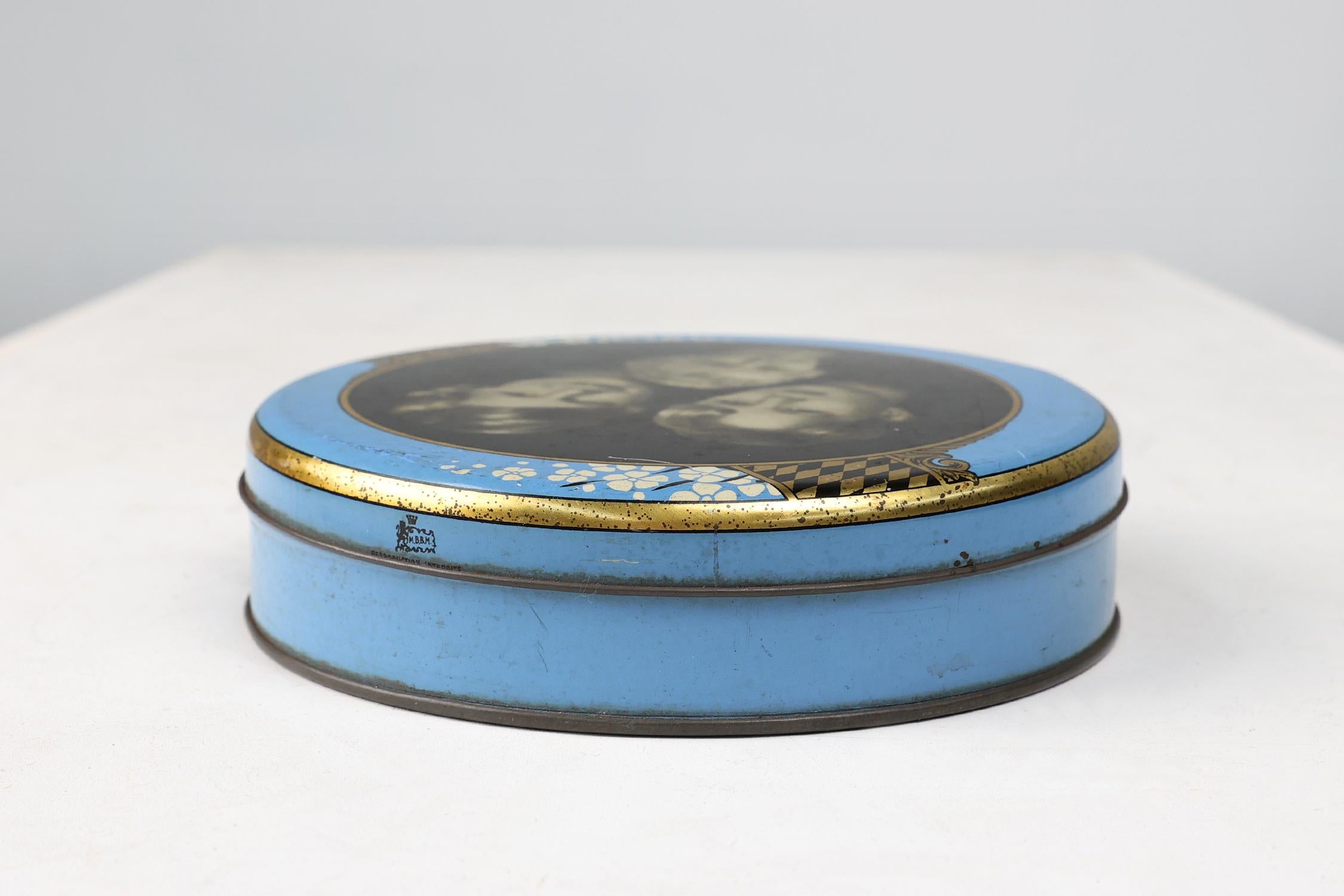 Étain Rare boîte de conserve de la famille royale belge des années 1930 en vente